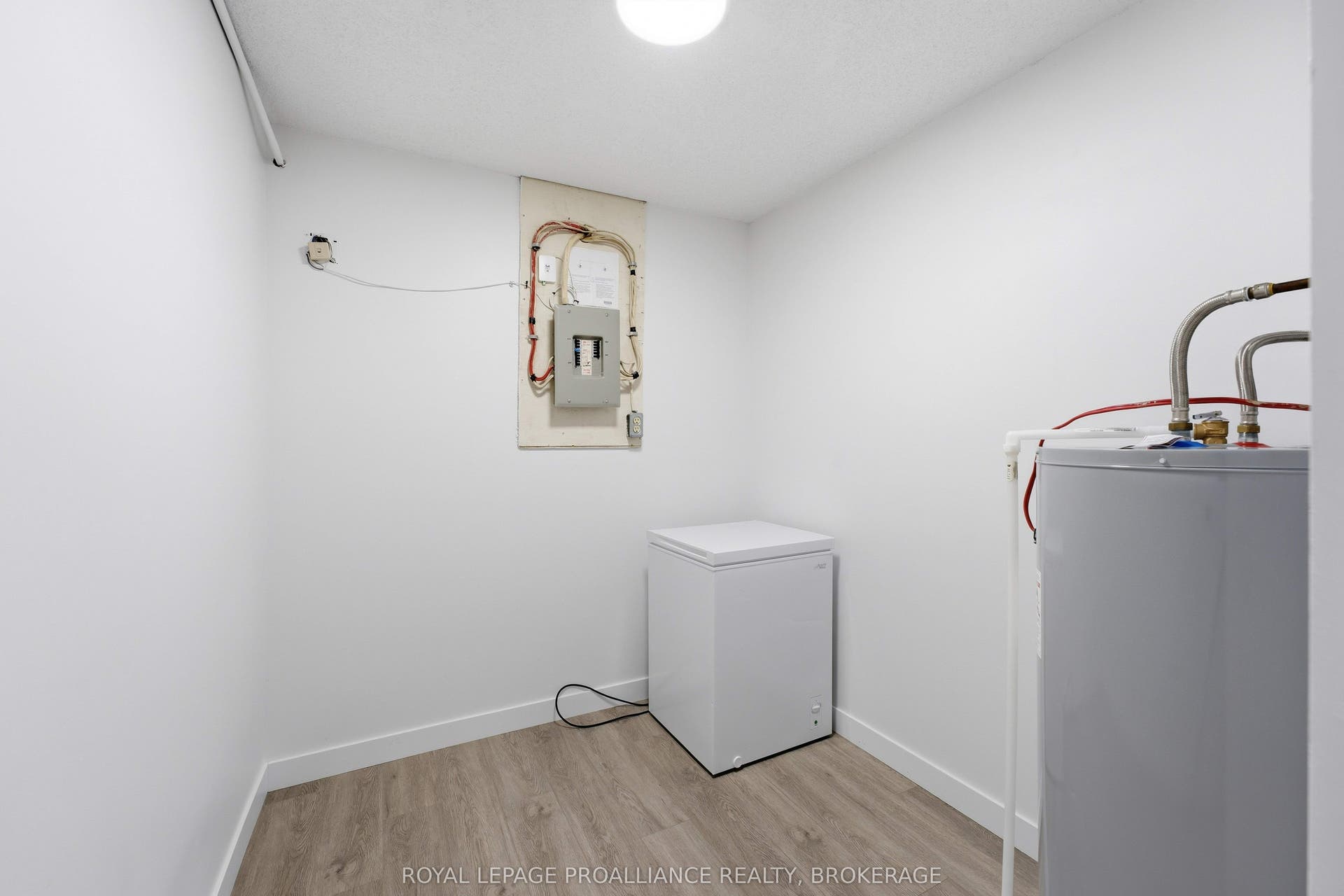 573 Armstrong Road, #217, Kingston, Frontenac ON K7M 8J8