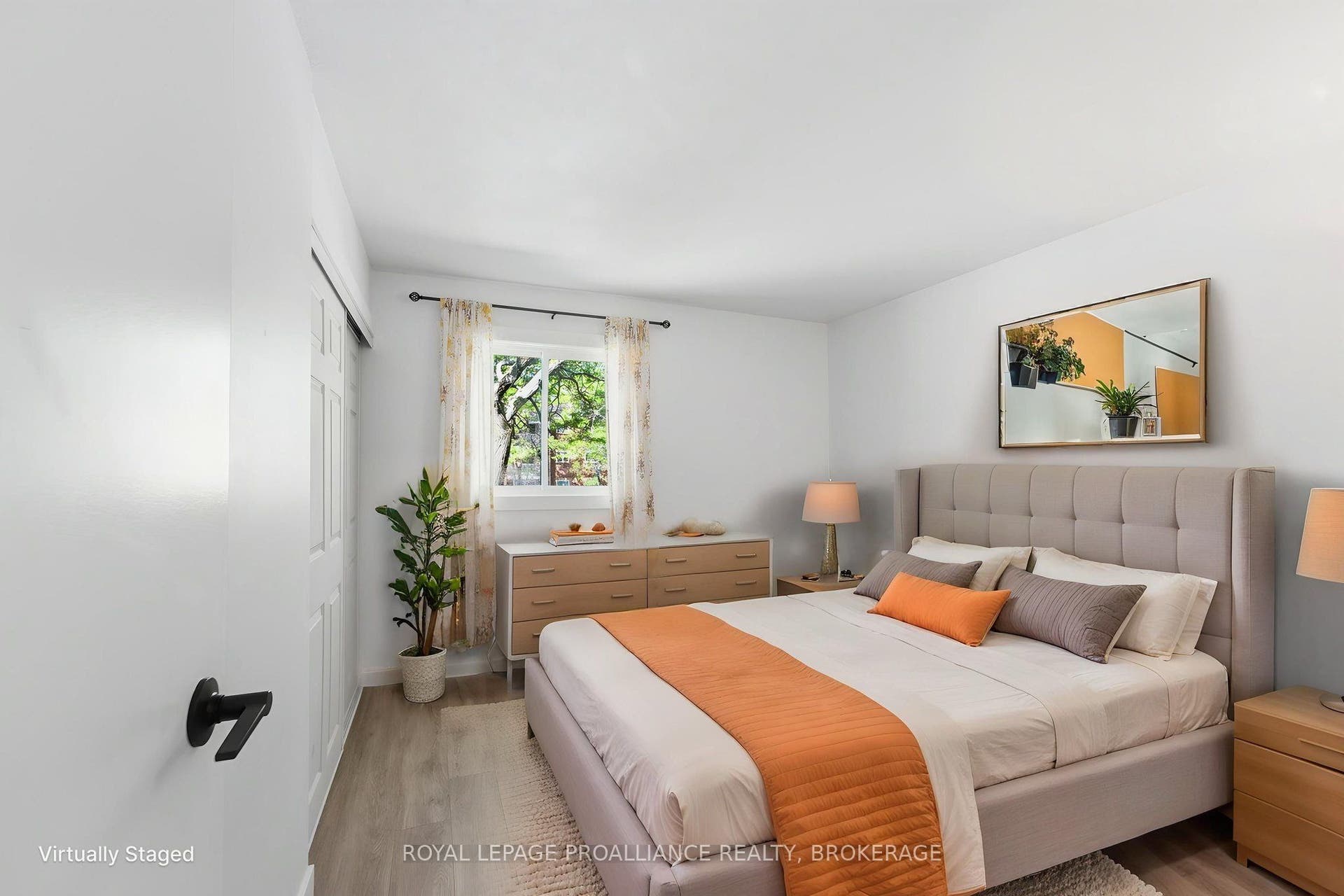 573 Armstrong Road, #217, Kingston, Frontenac ON K7M 8J8