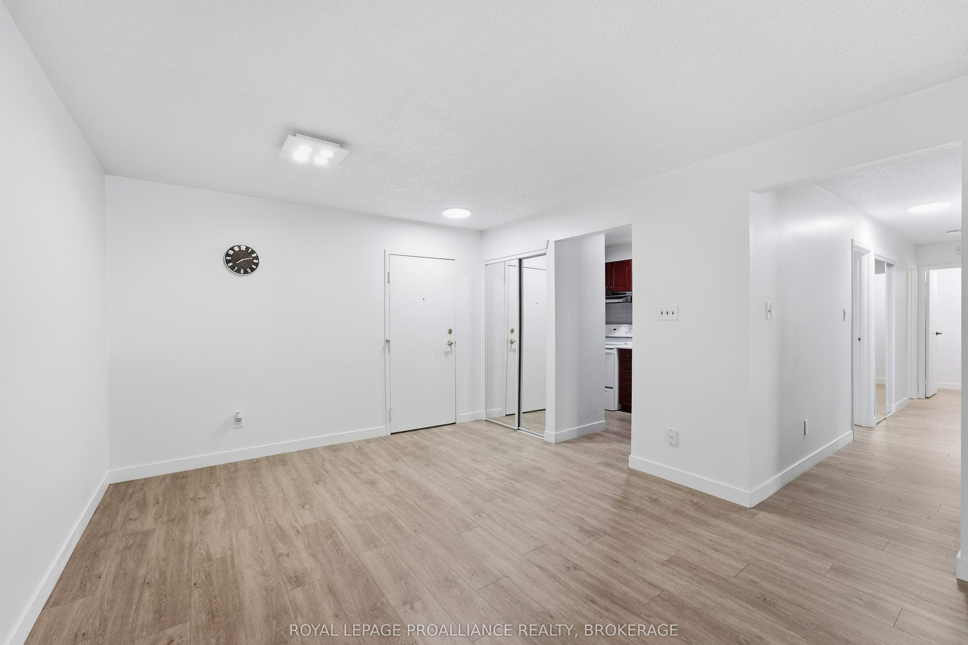 573 Armstrong Road, #217, Kingston, Frontenac ON K7M 8J8