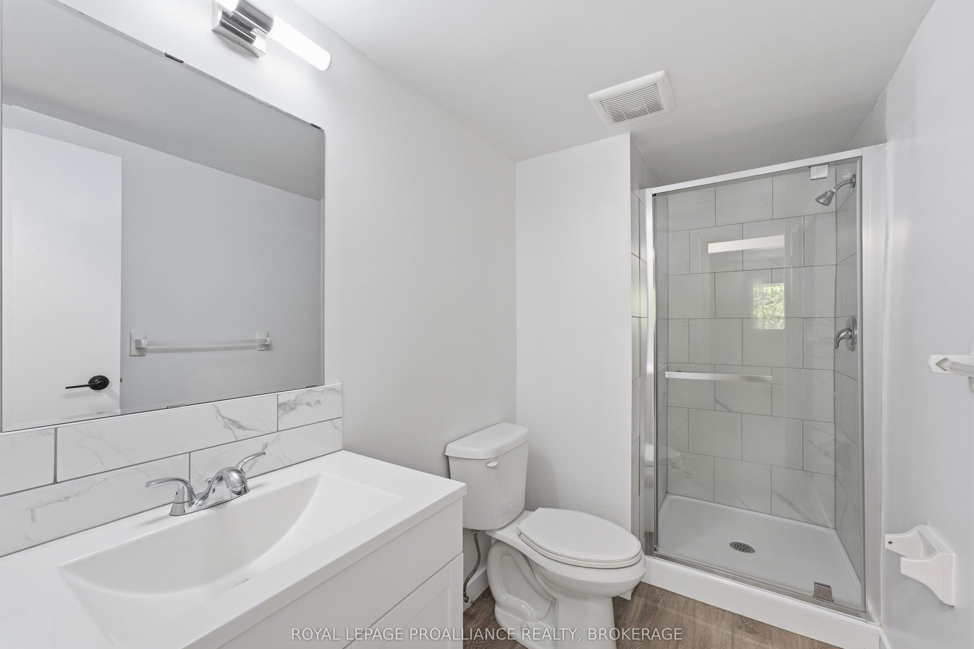 573 Armstrong Road, #217, Kingston, Frontenac ON K7M 8J8