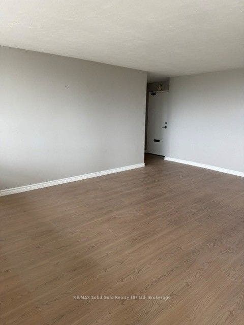 24 Midland Drive, #507, Kitchener, Waterloo ON N2A 2A8 24 Midland Drive, #507, Kitchener, Waterloo ON N2A 2A8