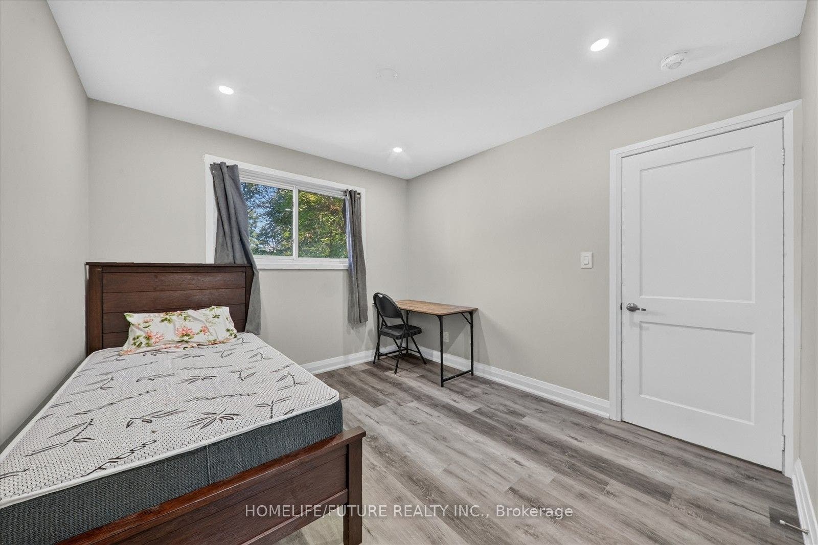 7 Cardill Crescent, #Room A, Waterloo, Waterloo ON N2L 3Y7 7 Cardill Crescent, #Room A, Waterloo, Waterloo ON N2L 3Y7