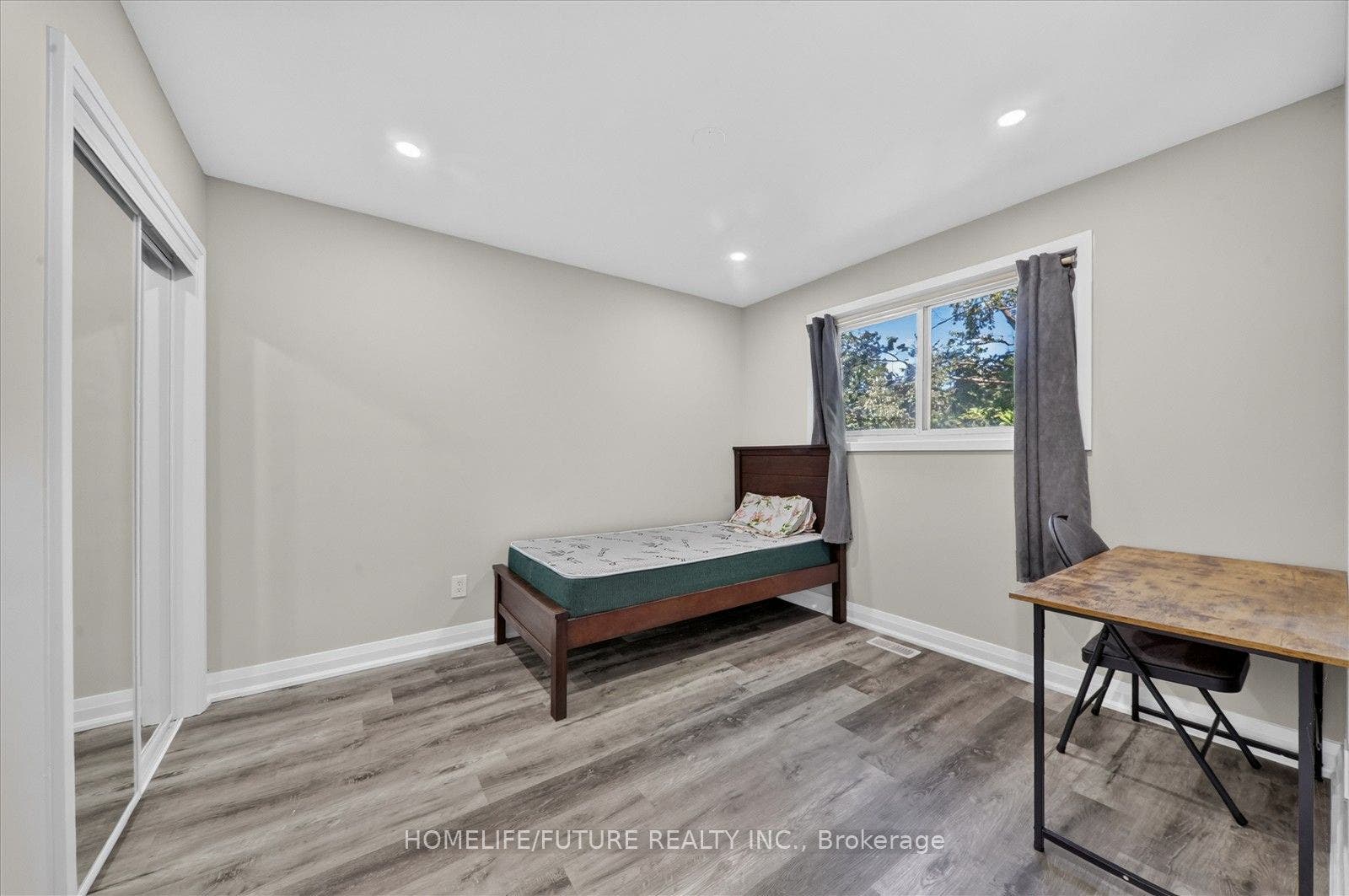 7 Cardill Crescent, #Room A, Waterloo, Waterloo ON N2L 3Y7 7 Cardill Crescent, #Room A, Waterloo, Waterloo ON N2L 3Y7