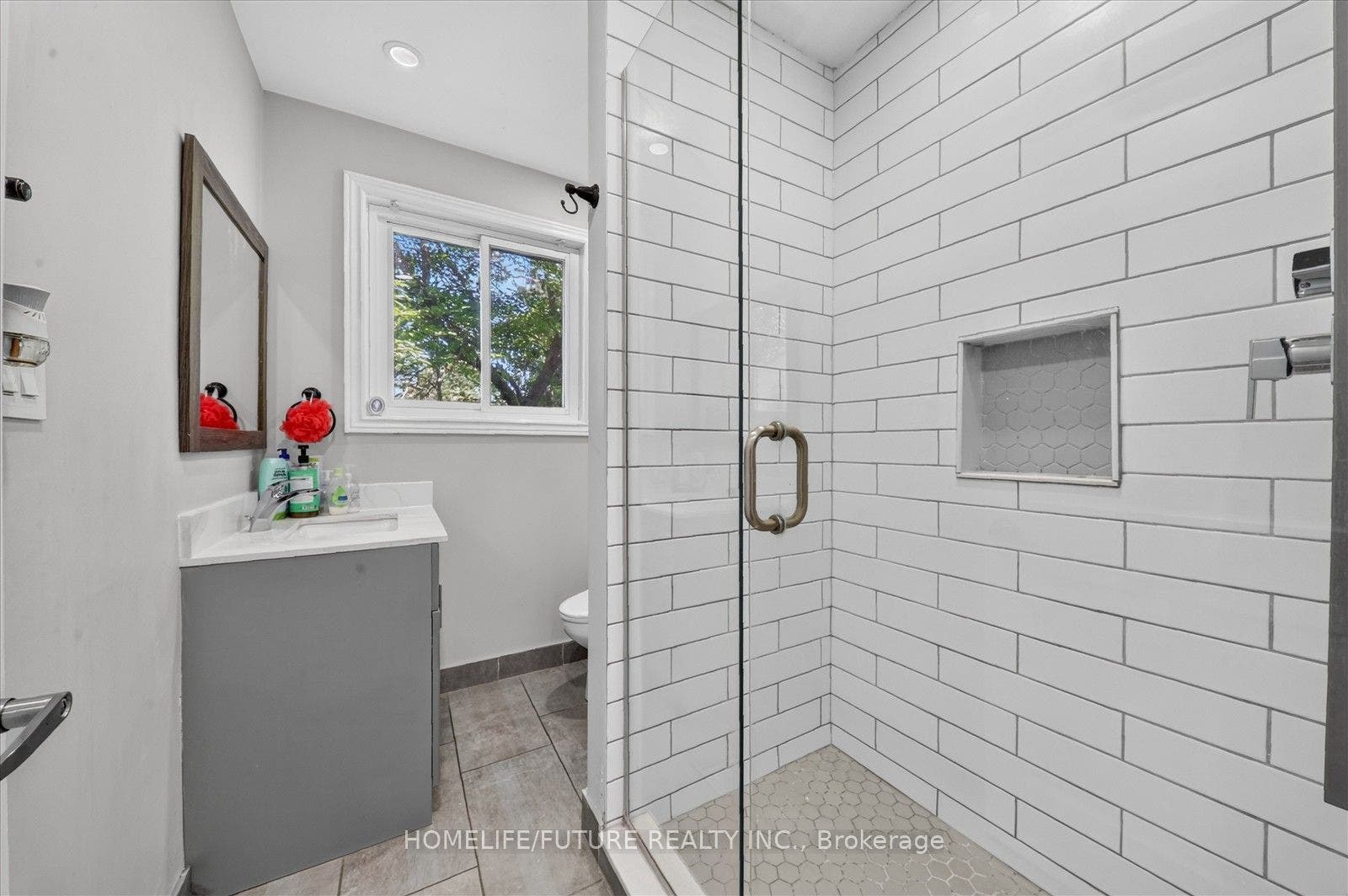 7 Cardill Crescent, #Room A, Waterloo, Waterloo ON N2L 3Y7 7 Cardill Crescent, #Room A, Waterloo, Waterloo ON N2L 3Y7