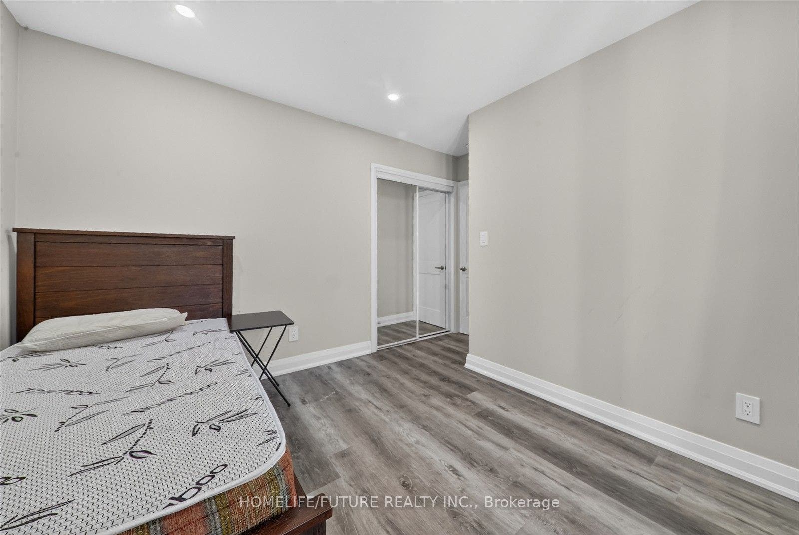 7 Cardill Crescent, #Room A, Waterloo, Waterloo ON N2L 3Y7 7 Cardill Crescent, #Room A, Waterloo, Waterloo ON N2L 3Y7