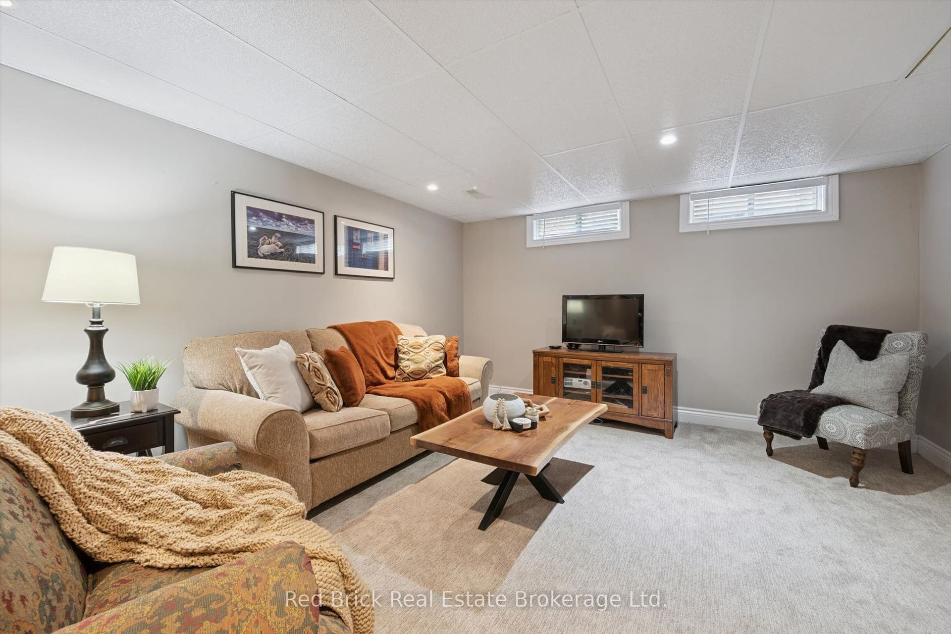 8 Sugarbush Place, Guelph, Wellington ON N1H 7Z3 8 Sugarbush Place, Guelph, Wellington ON N1H 7Z3