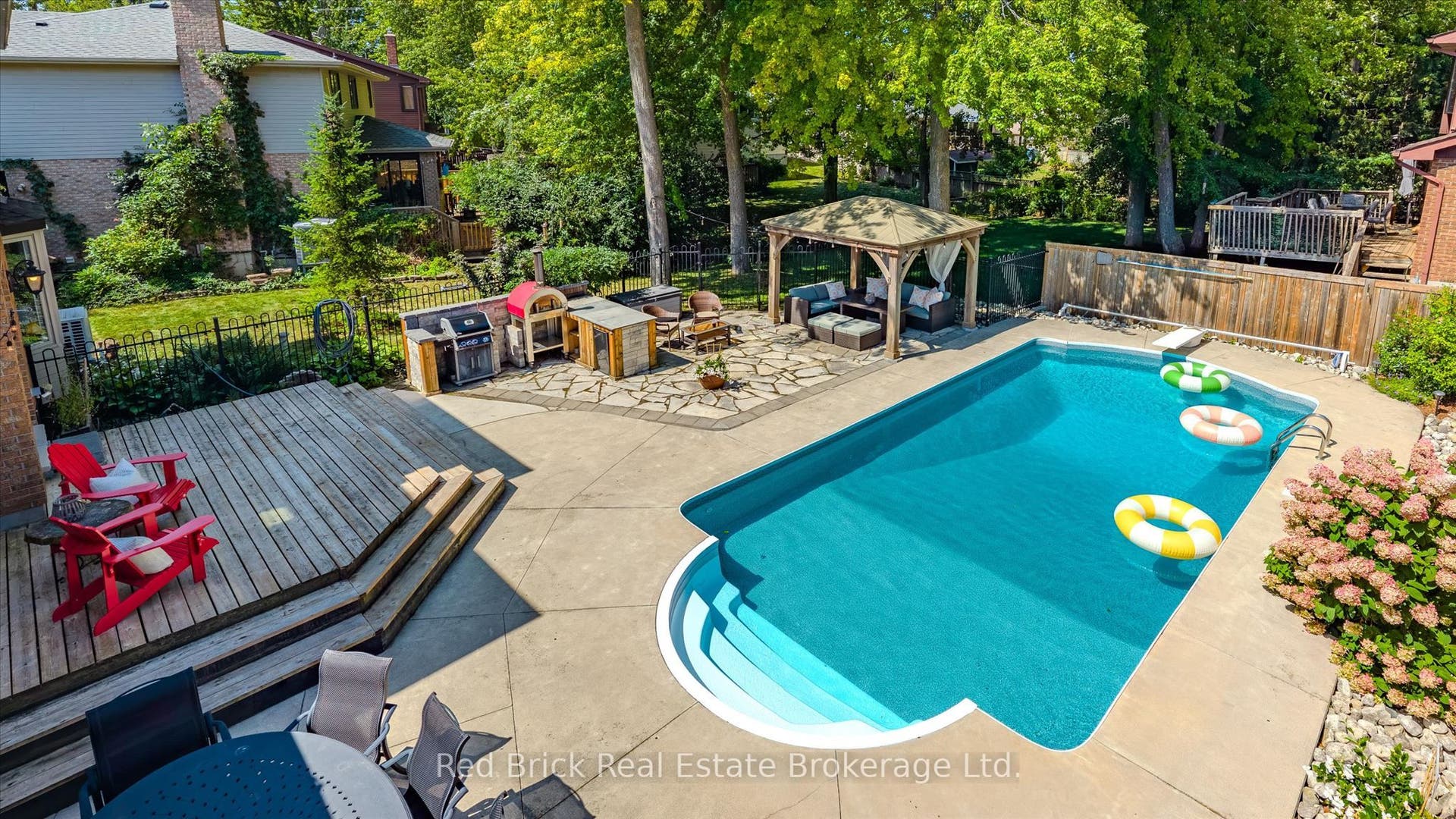 8 Sugarbush Place, Guelph, Wellington ON N1H 7Z3 8 Sugarbush Place, Guelph, Wellington ON N1H 7Z3