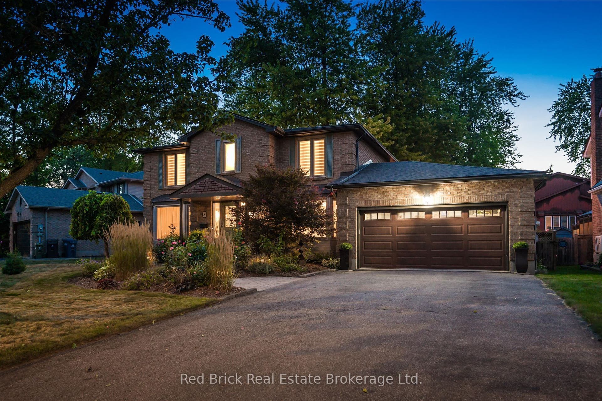 8 Sugarbush Place, Guelph, Wellington ON N1H 7Z3 8 Sugarbush Place, Guelph, Wellington ON N1H 7Z3