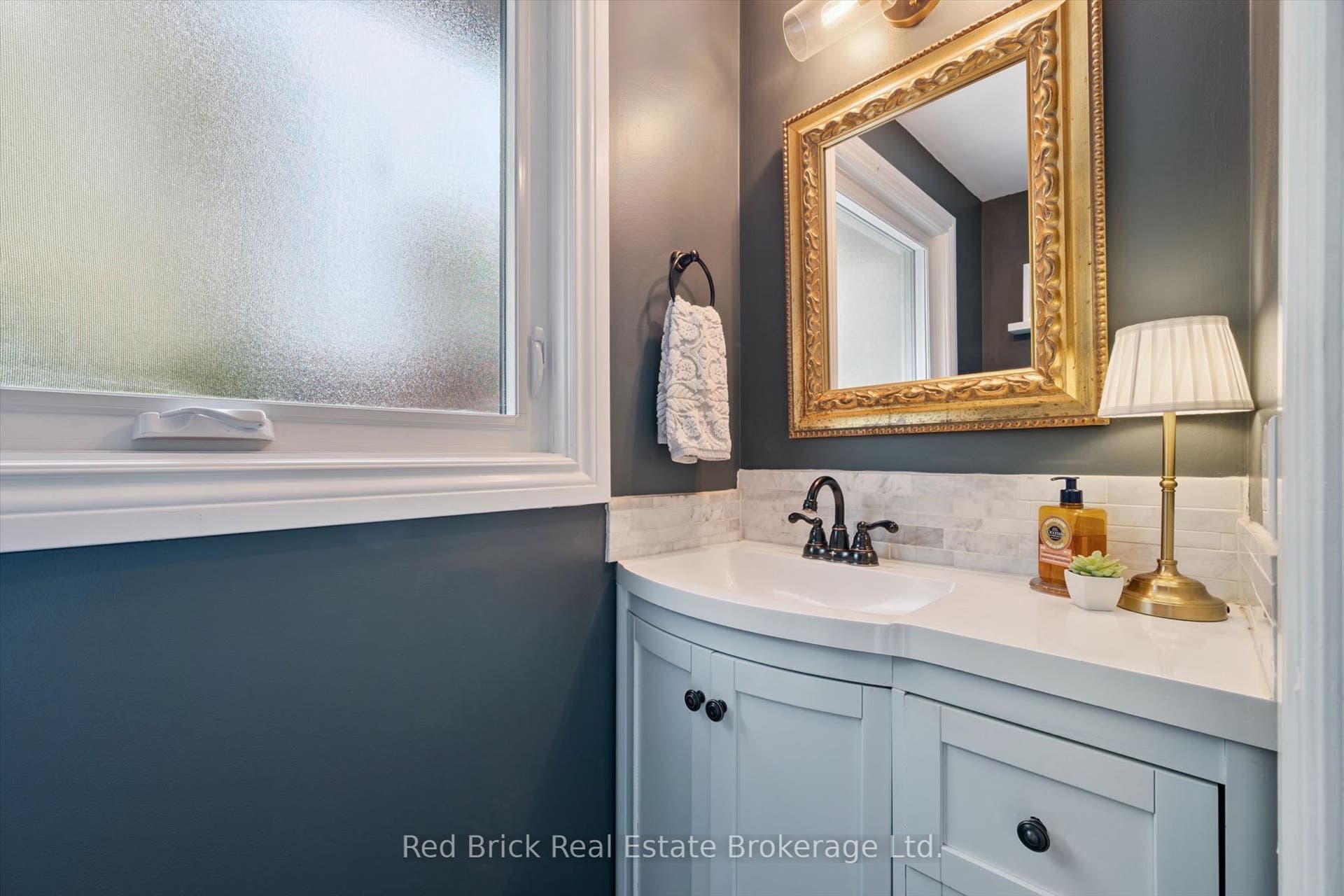 8 Sugarbush Place, Guelph, Wellington ON N1H 7Z3 8 Sugarbush Place, Guelph, Wellington ON N1H 7Z3