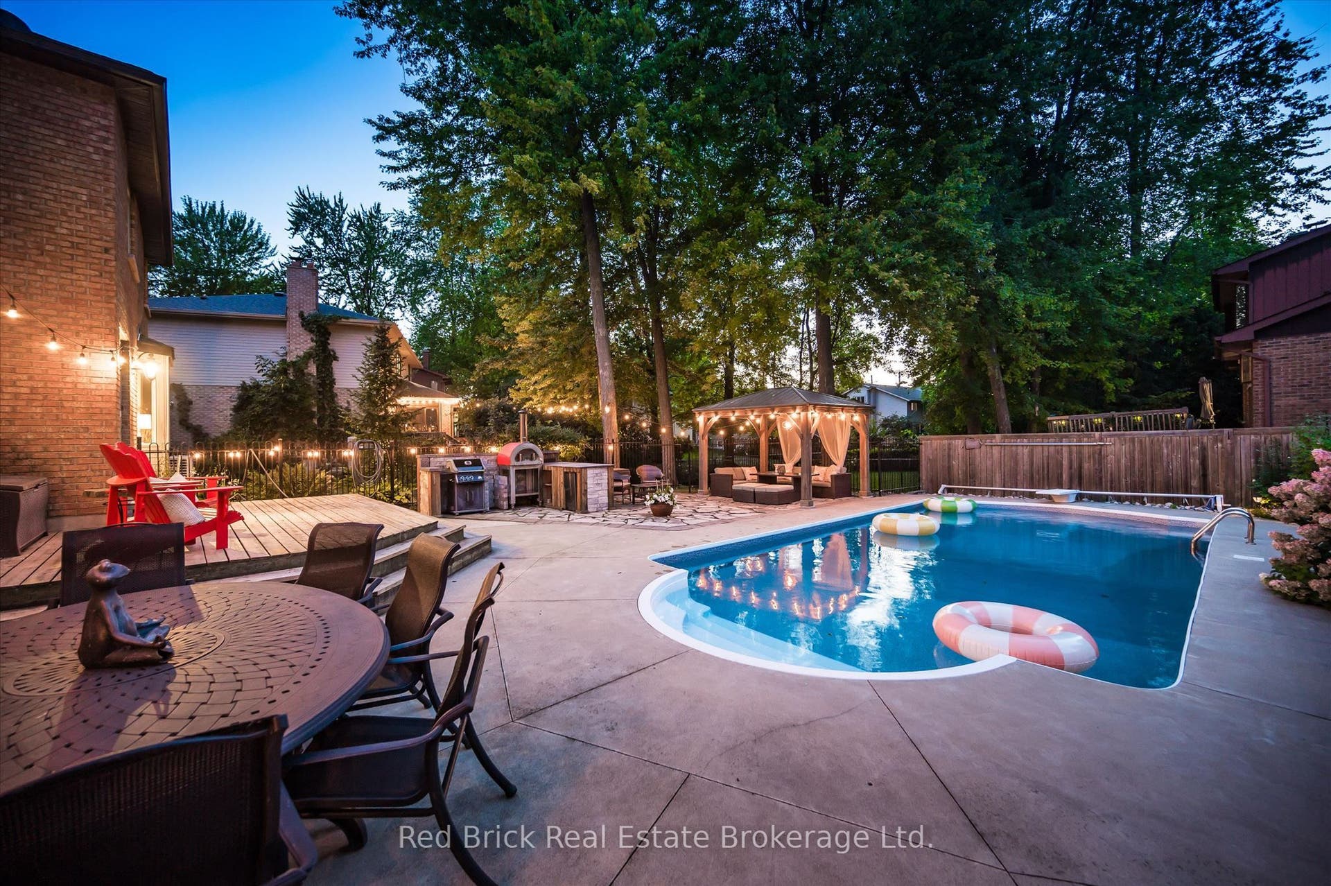 8 Sugarbush Place, Guelph, Wellington ON N1H 7Z3 8 Sugarbush Place, Guelph, Wellington ON N1H 7Z3