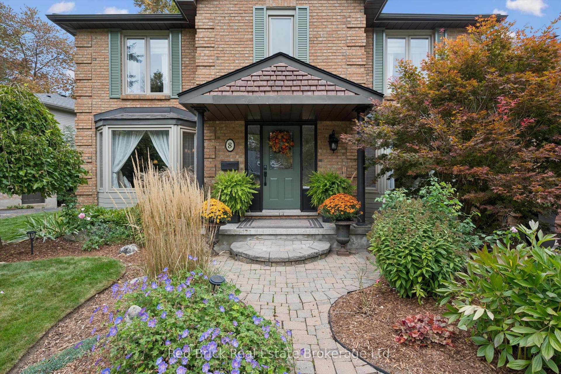 8 Sugarbush Place, Guelph, Wellington ON N1H 7Z3 8 Sugarbush Place, Guelph, Wellington ON N1H 7Z3