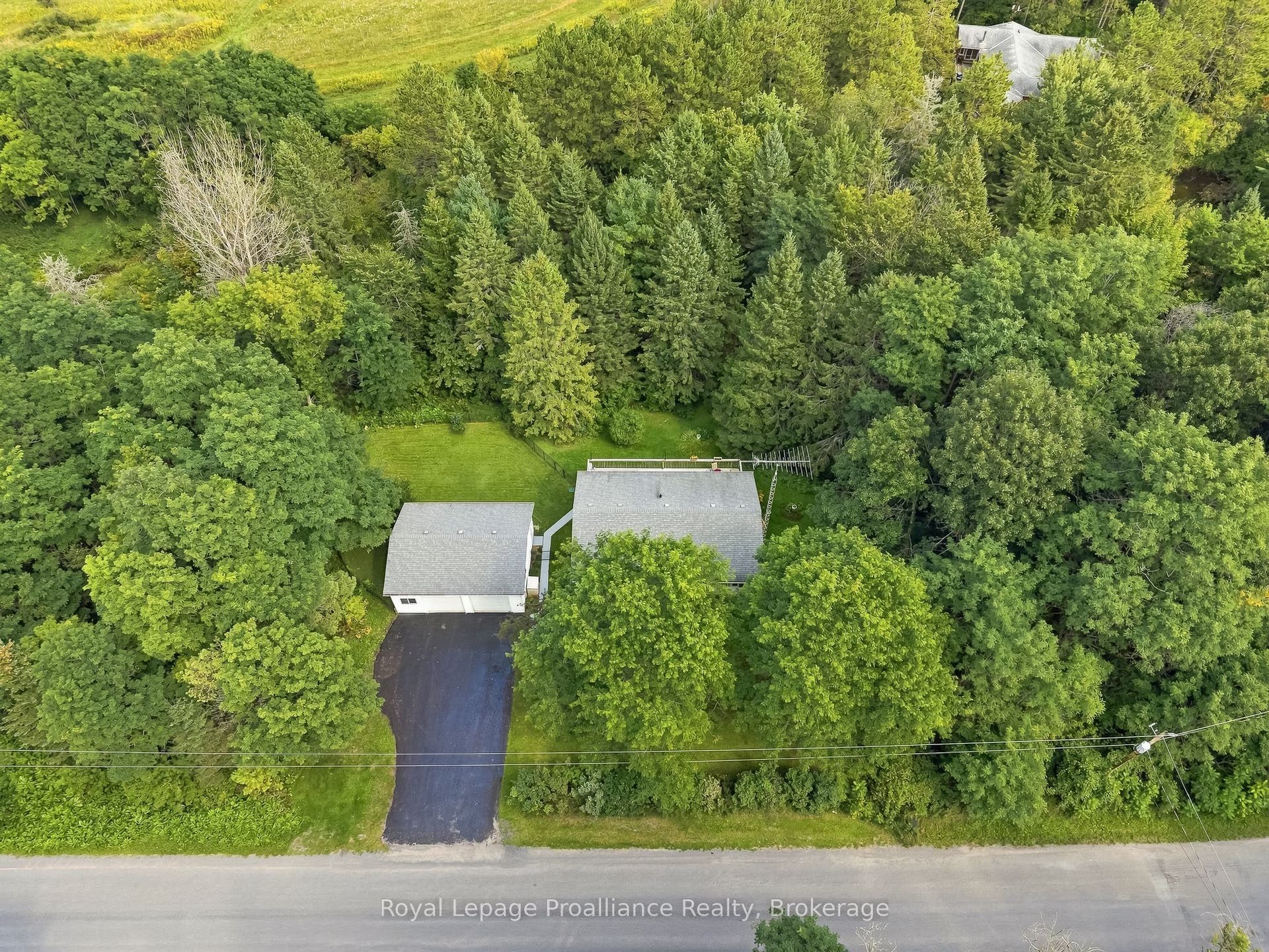 1528 Pinewood School Road, Brighton, Northumberland ON K0K 1R0