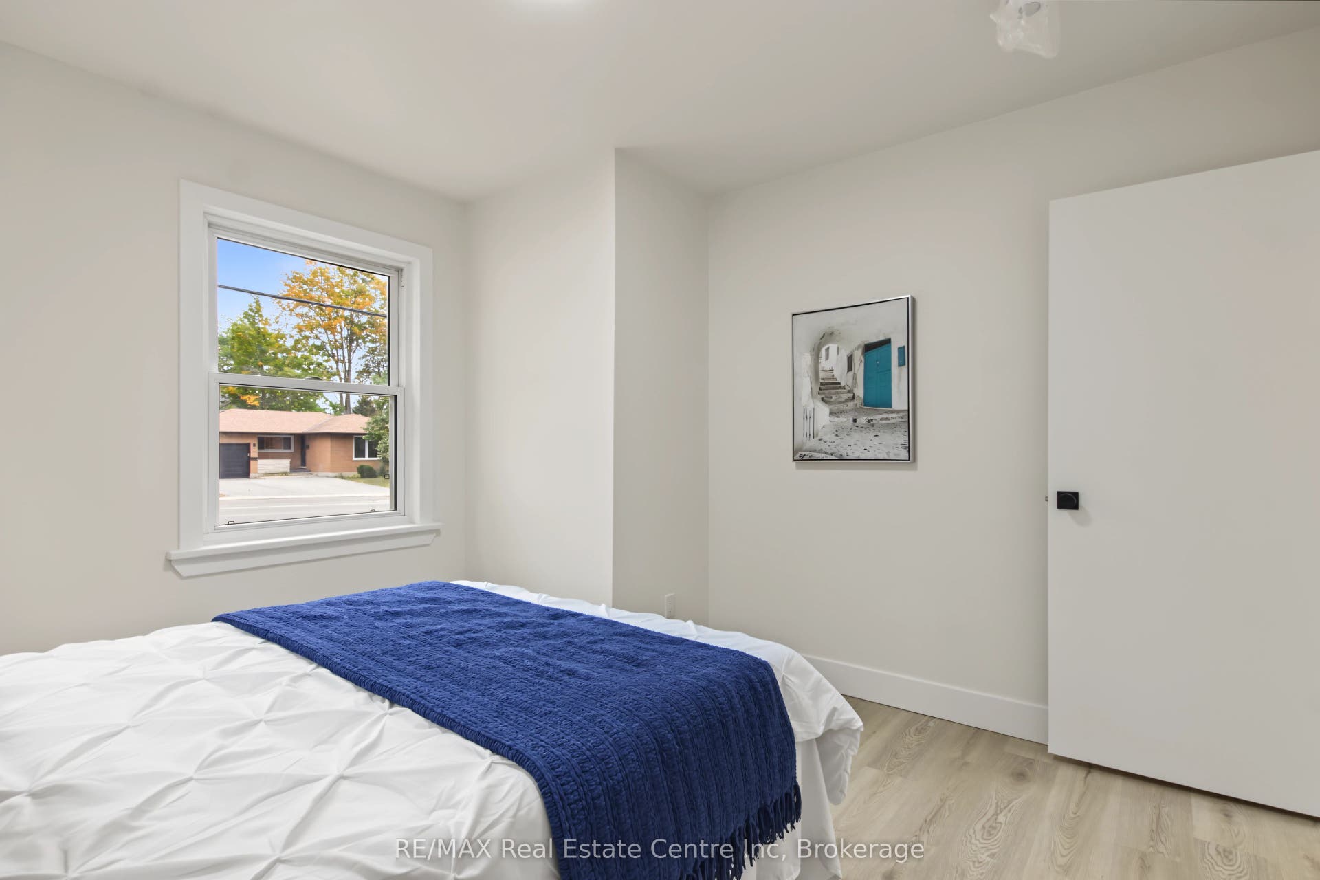 223 Margaret Avenue, Kitchener, Waterloo ON N2H 4J1 223 Margaret Avenue, Kitchener, Waterloo ON N2H 4J1