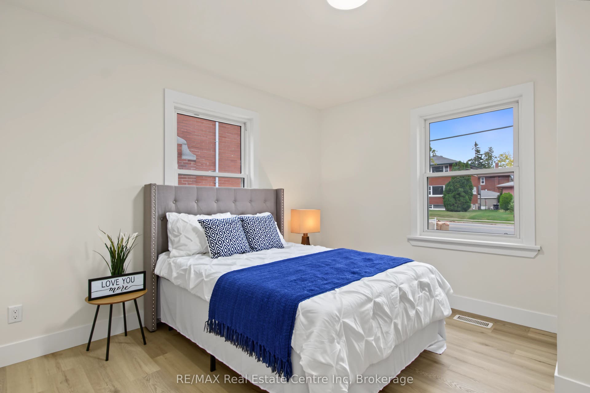223 Margaret Avenue, Kitchener, Waterloo ON N2H 4J1 223 Margaret Avenue, Kitchener, Waterloo ON N2H 4J1