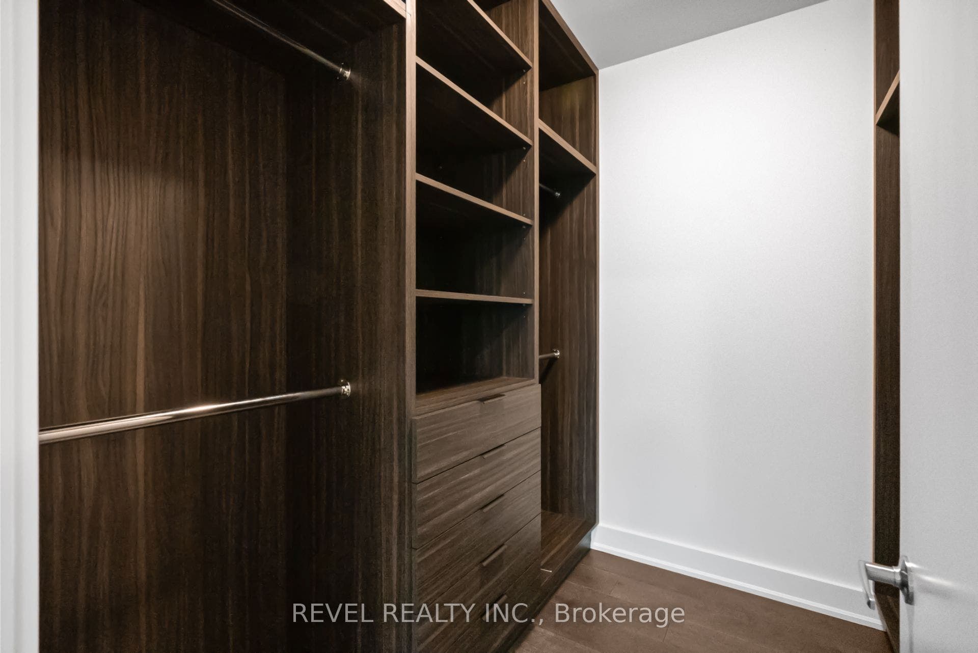 1880 Gordon Street, #1304, Guelph, Wellington ON N1L 0P5 1880 Gordon Street, #1304, Guelph, Wellington ON N1L 0P5