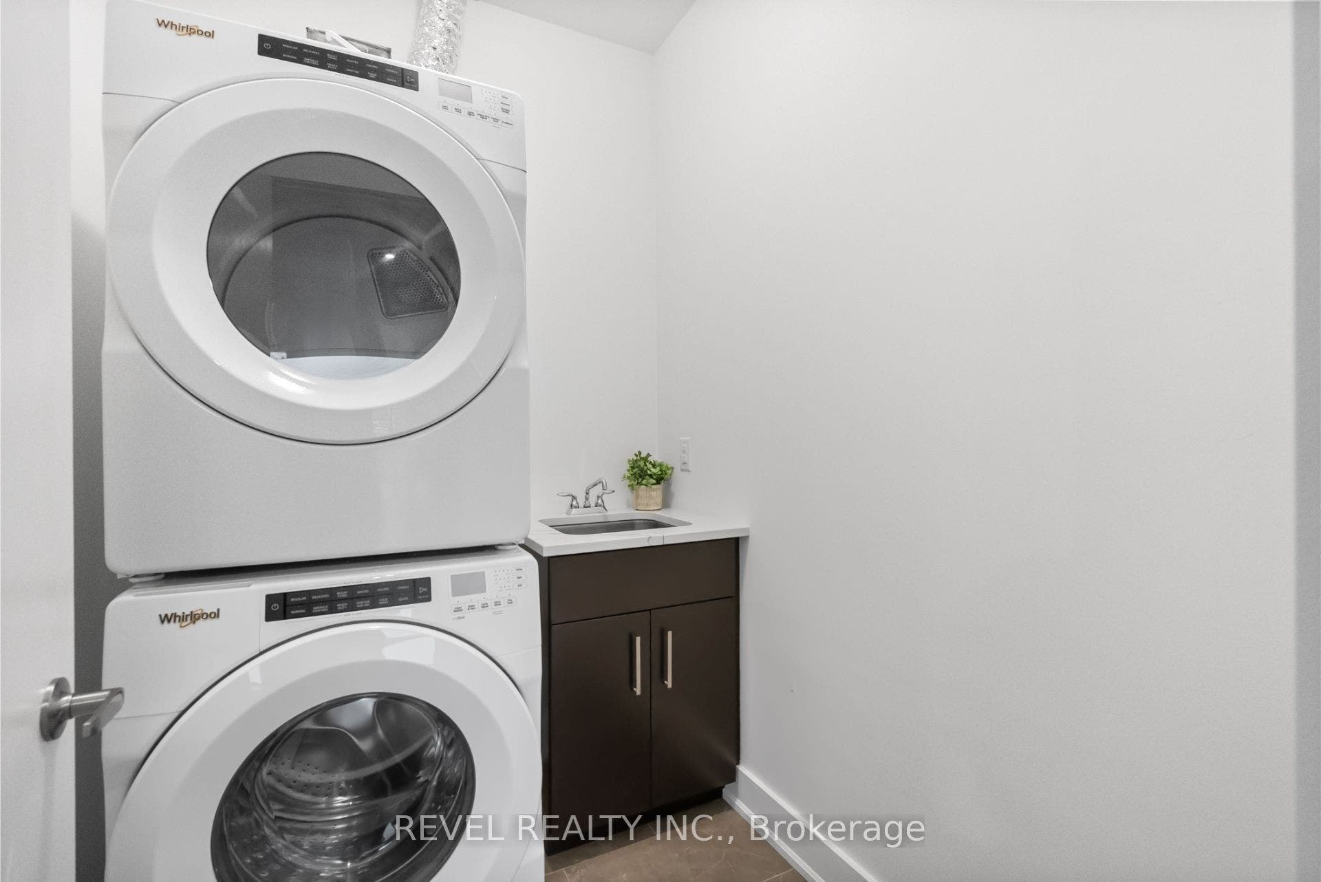 1880 Gordon Street, #1304, Guelph, Wellington ON N1L 0P5 1880 Gordon Street, #1304, Guelph, Wellington ON N1L 0P5
