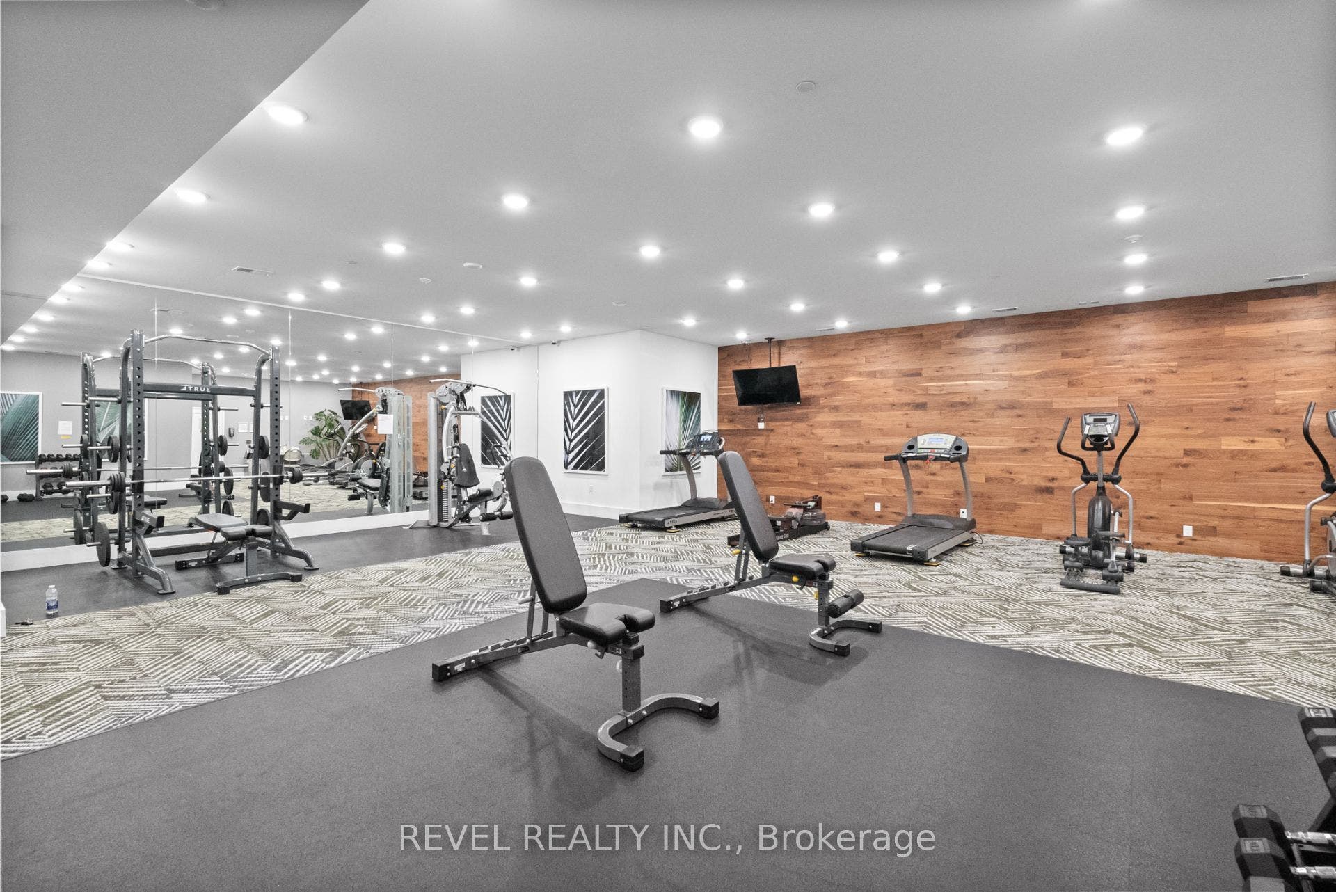 1880 Gordon Street, #1304, Guelph, Wellington ON N1L 0P5 1880 Gordon Street, #1304, Guelph, Wellington ON N1L 0P5