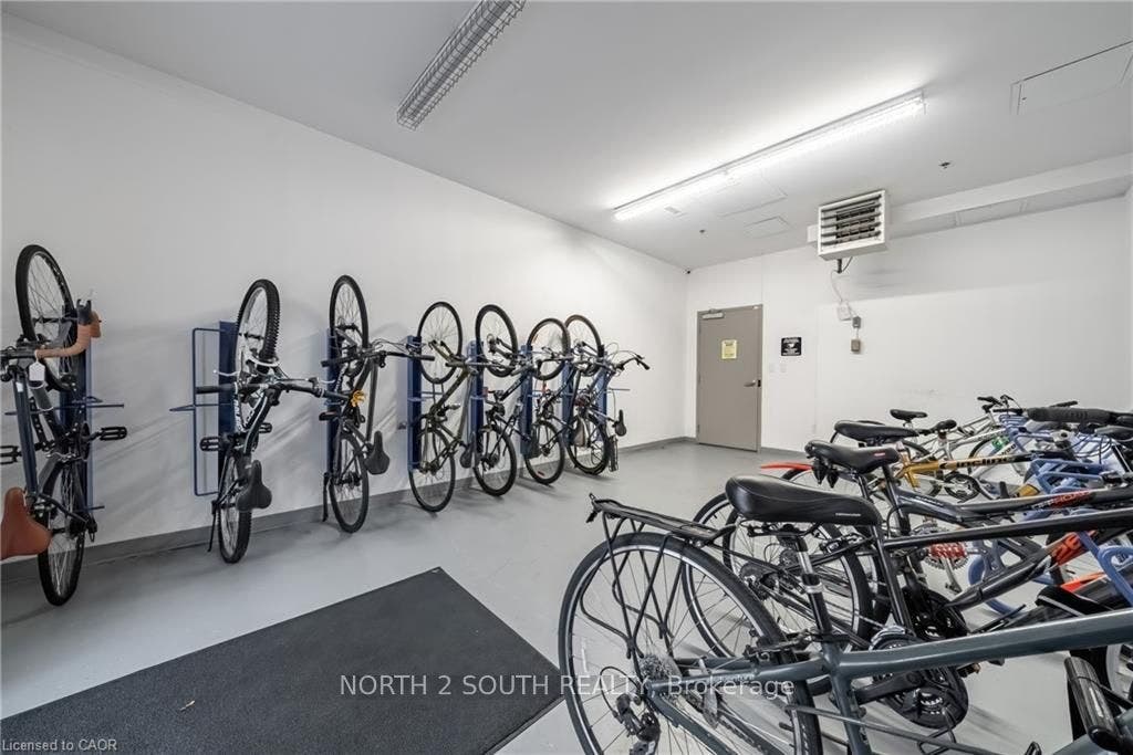 90 Charlton Avenue W, #605, Hamilton, Hamilton ON L8P 0B4 90 Charlton Avenue W, #605, Hamilton, Hamilton ON L8P 0B4