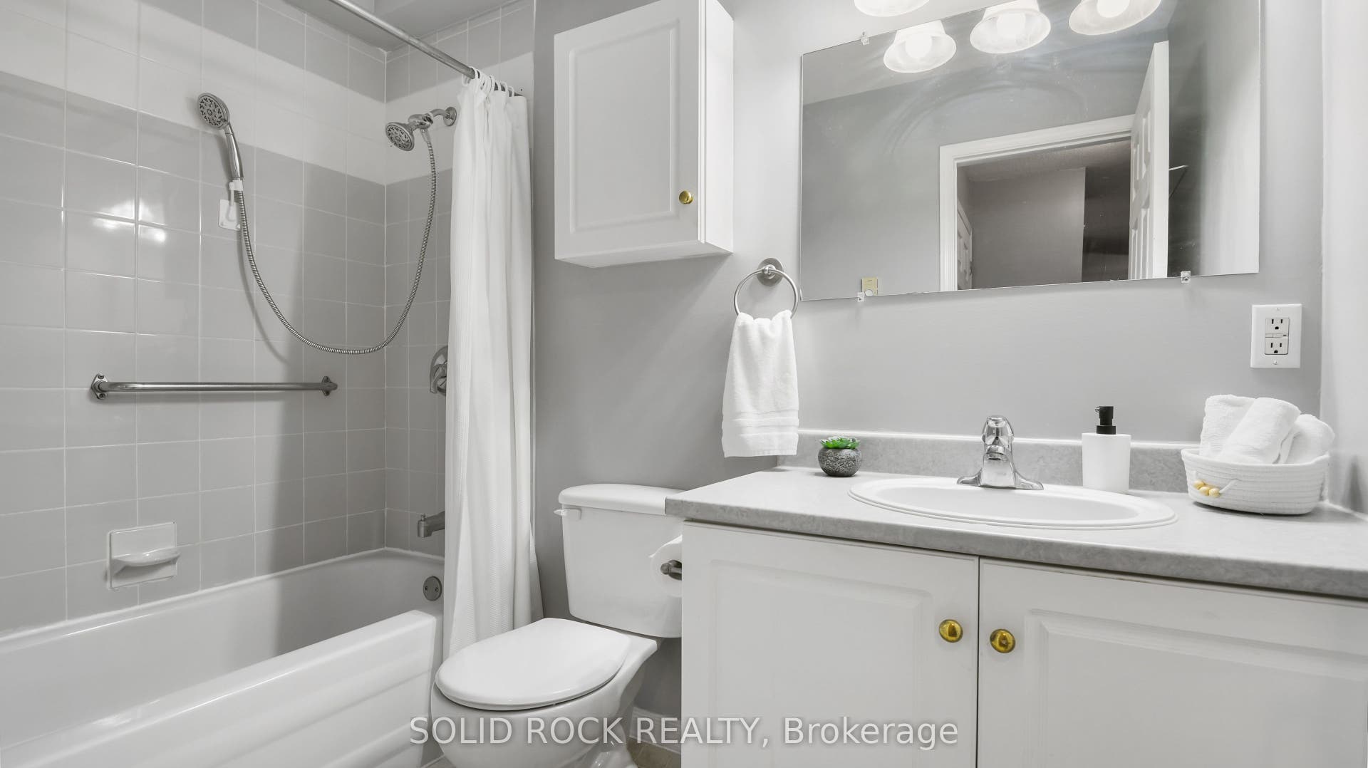 Full Bath