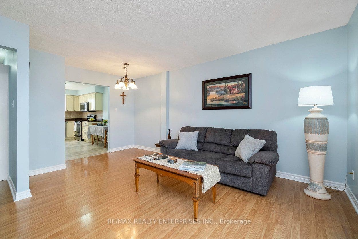 121 Morgan Avenue, #7, Kitchener, Waterloo ON N2A 2M4 121 Morgan Avenue, #7, Kitchener, Waterloo ON N2A 2M4