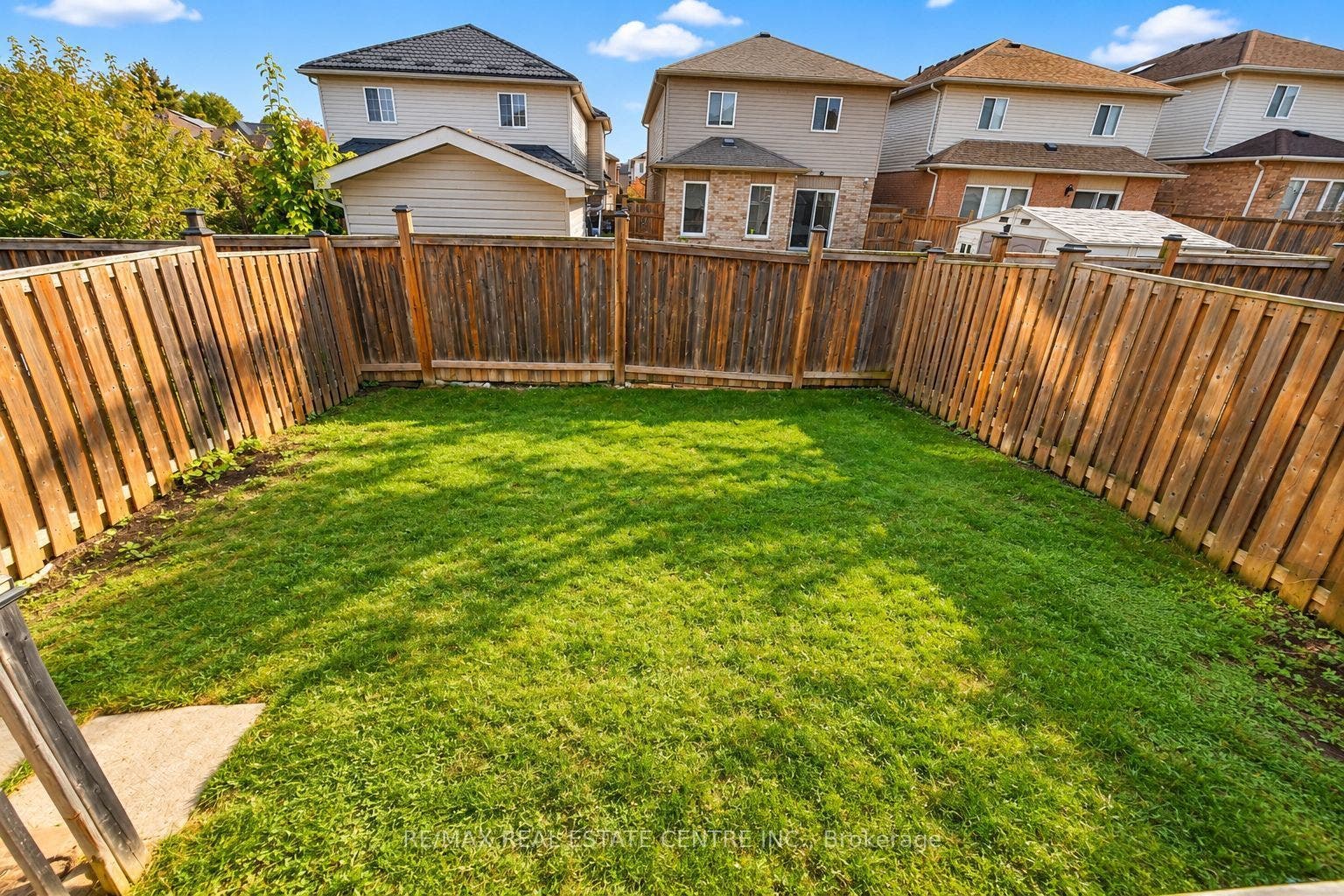 4 Drone Crescent, Guelph, Wellington ON N1K 0C1 4 Drone Crescent, Guelph, Wellington ON N1K 0C1