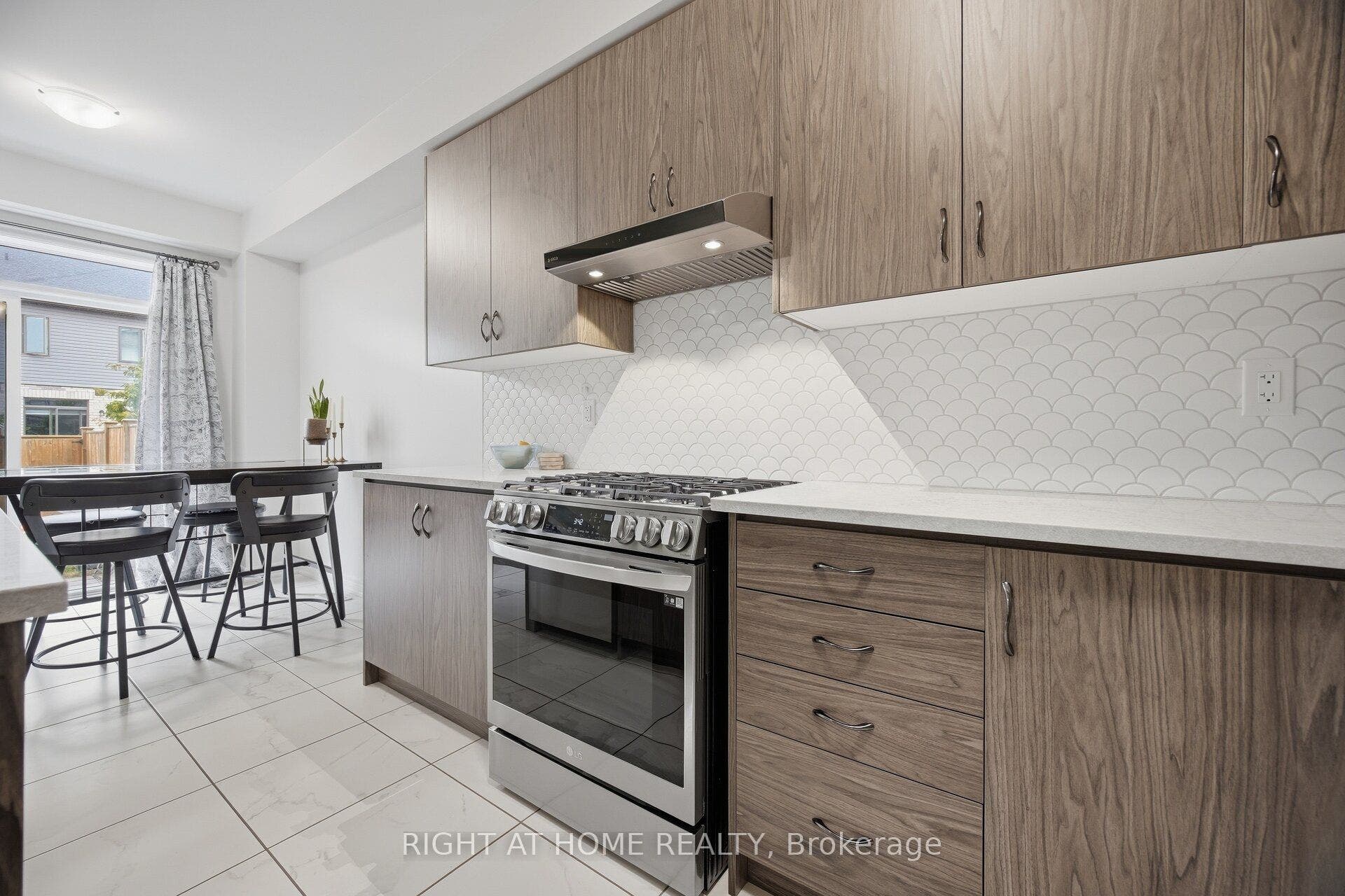 166 Deerpath Drive, #79, Guelph, Guelph, Wellington ON N1K 0E2 166 Deerpath Drive, #79, Guelph, Guelph, Wellington ON N1K 0E2