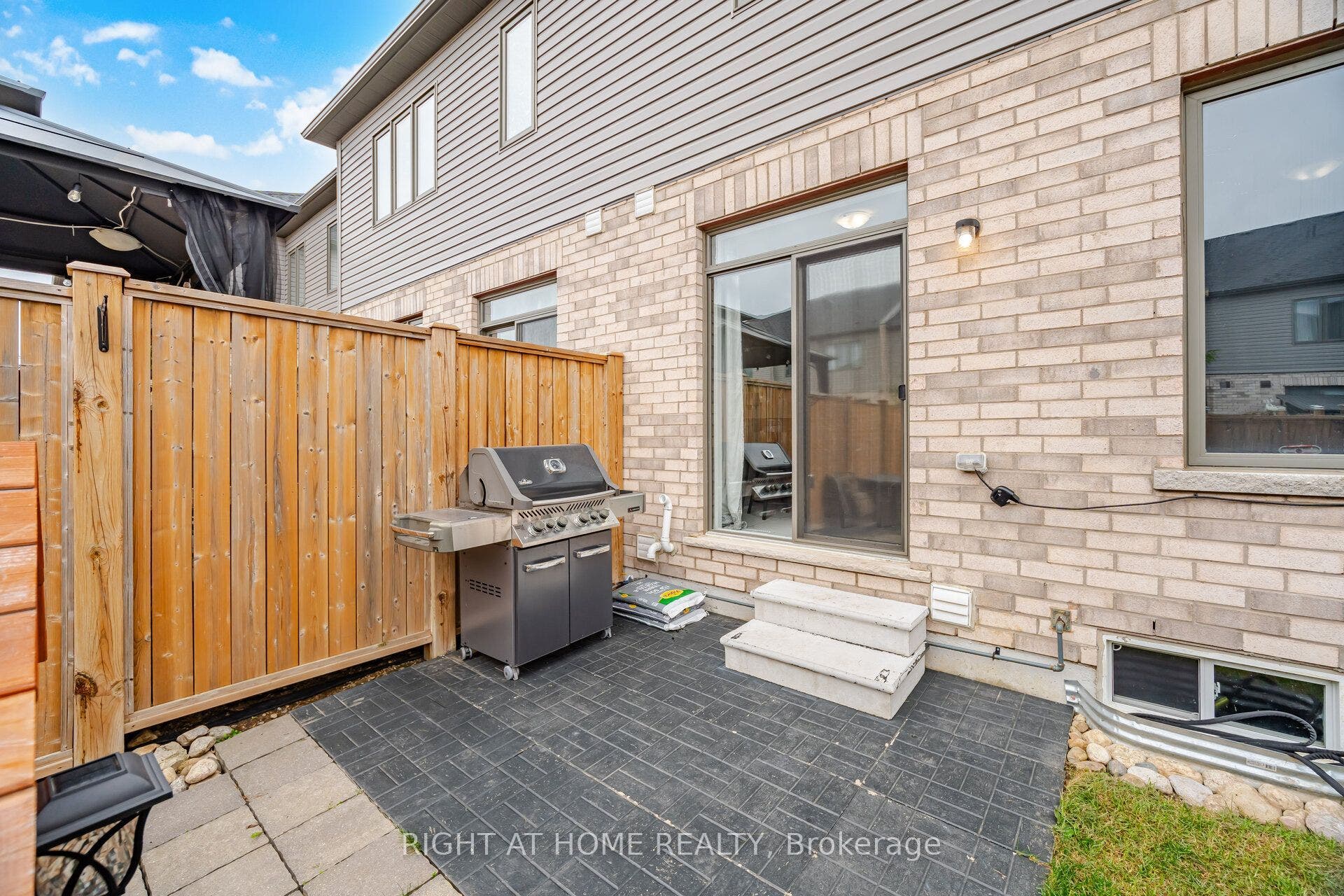 166 Deerpath Drive, #79, Guelph, Guelph, Wellington ON N1K 0E2 166 Deerpath Drive, #79, Guelph, Guelph, Wellington ON N1K 0E2