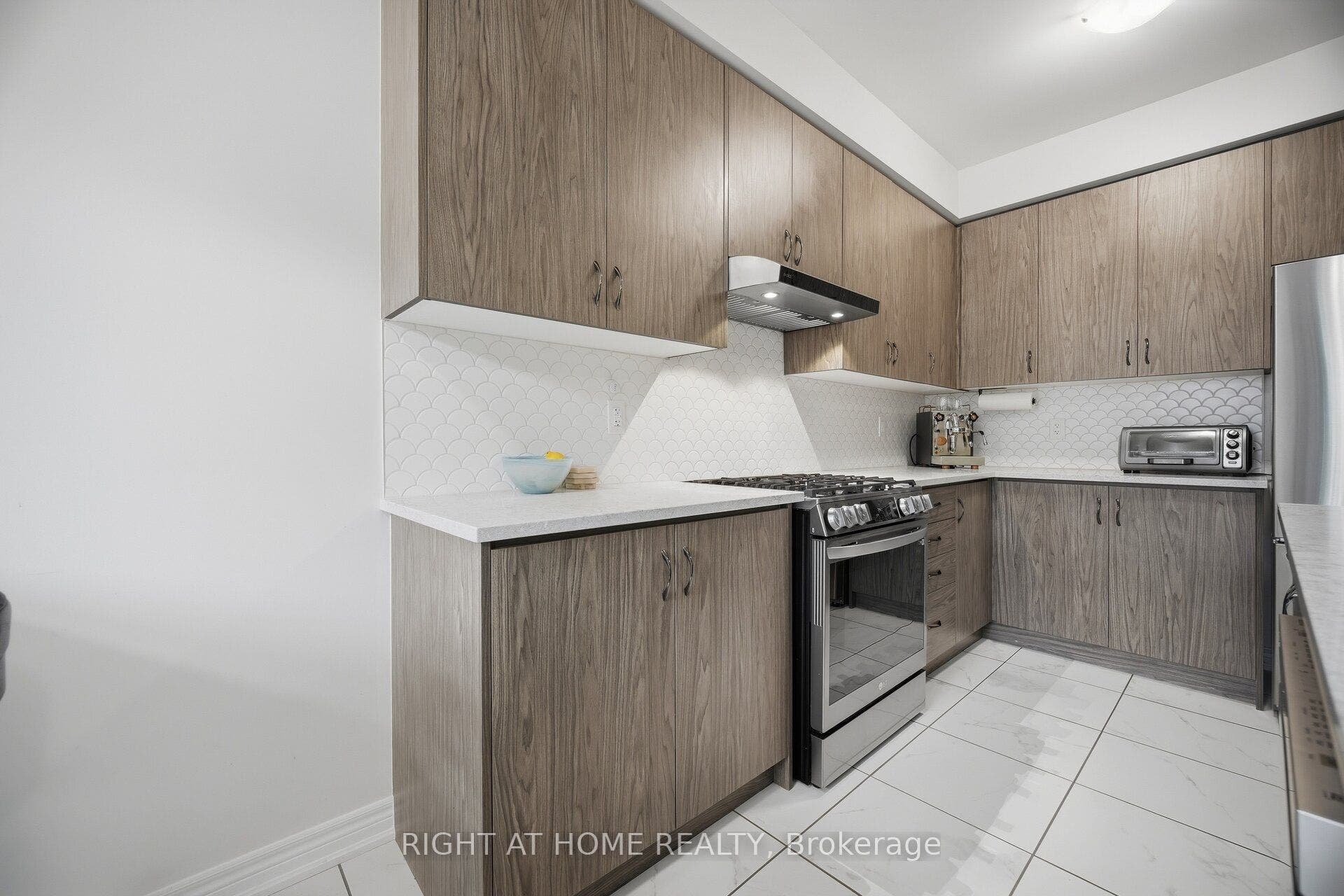 166 Deerpath Drive, #79, Guelph, Guelph, Wellington ON N1K 0E2 166 Deerpath Drive, #79, Guelph, Guelph, Wellington ON N1K 0E2