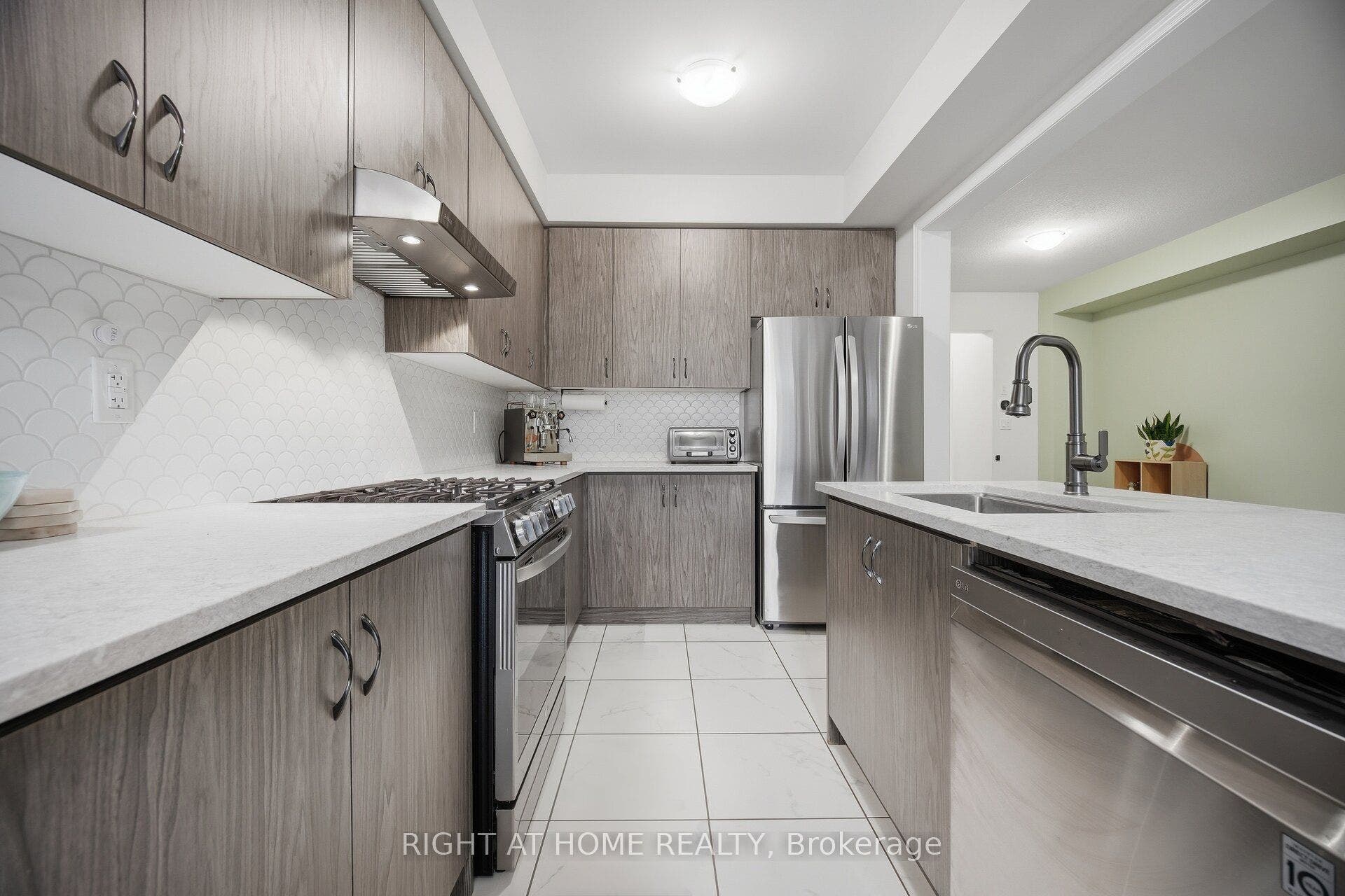 166 Deerpath Drive, #79, Guelph, Guelph, Wellington ON N1K 0E2 166 Deerpath Drive, #79, Guelph, Guelph, Wellington ON N1K 0E2