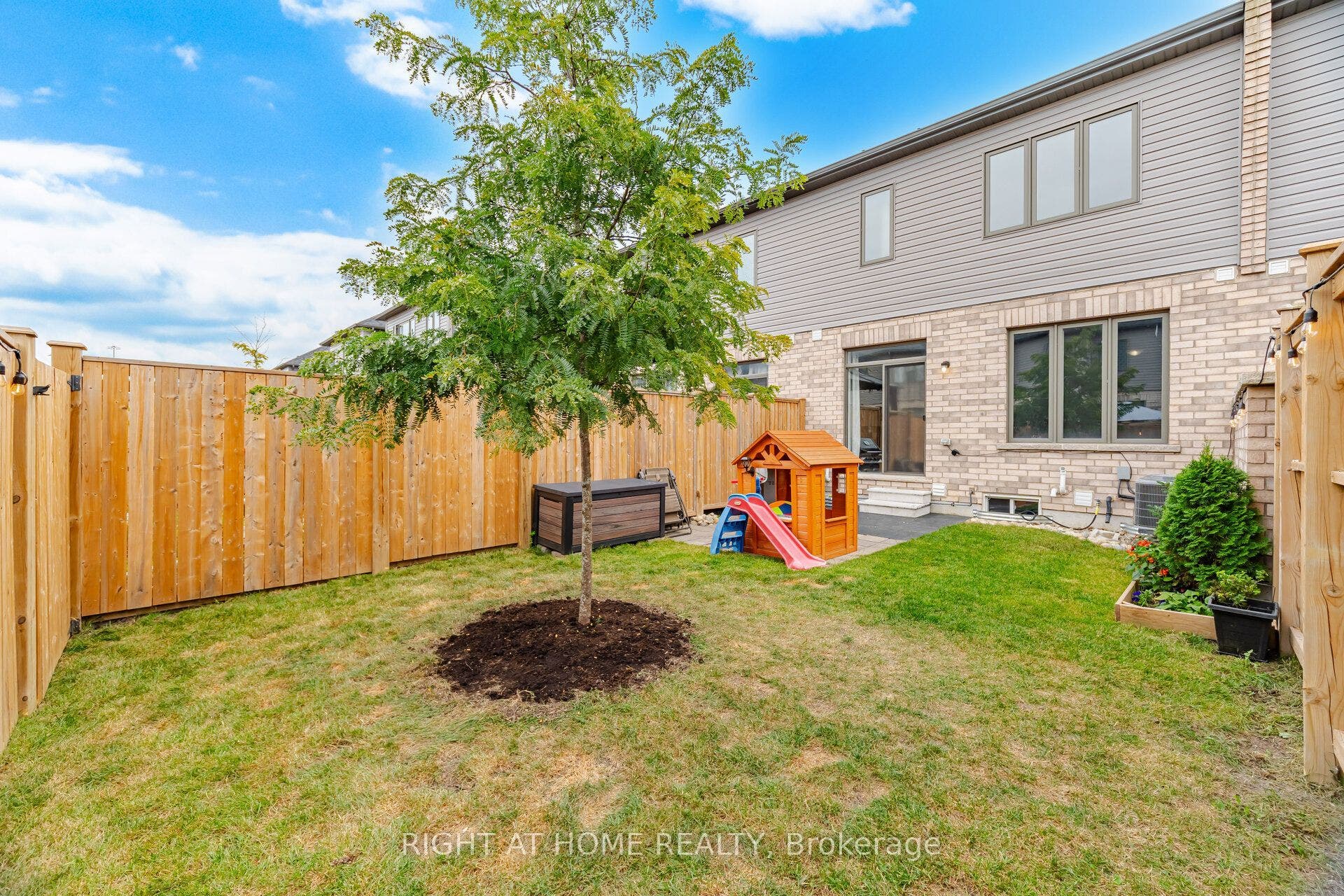 166 Deerpath Drive, #79, Guelph, Guelph, Wellington ON N1K 0E2 166 Deerpath Drive, #79, Guelph, Guelph, Wellington ON N1K 0E2