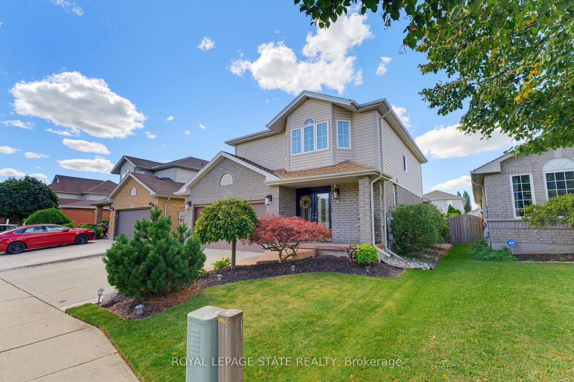 135 Mcnichol Drive, Cambridge, Waterloo ON N1P 1G8 135 Mcnichol Drive, Cambridge, Waterloo ON N1P 1G8
