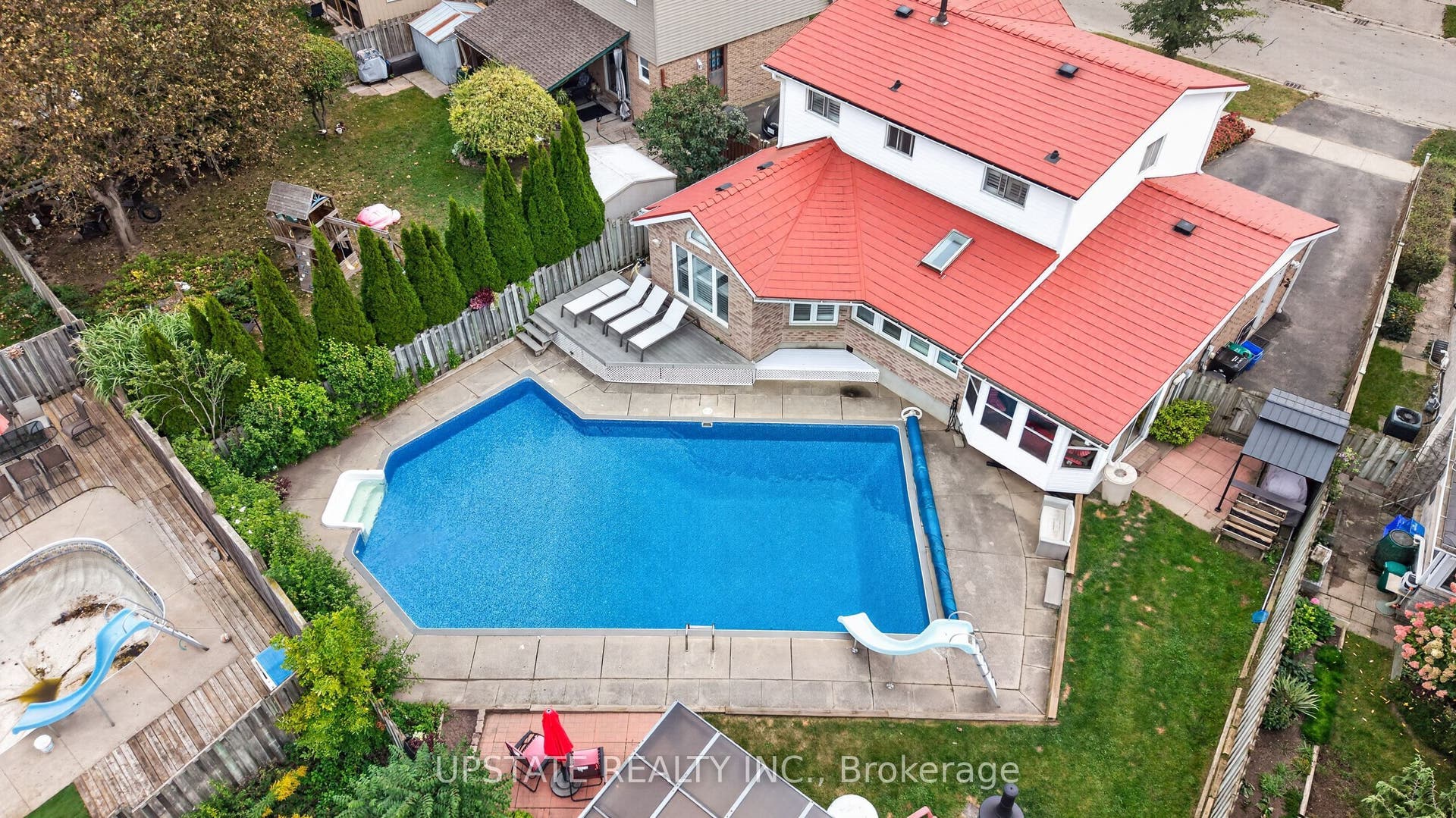 221 Cedarwoods Crescent, Kitchener, Kitchener, Waterloo ON N2C 2K1 221 Cedarwoods Crescent, Kitchener, Kitchener, Waterloo ON N2C 2K1