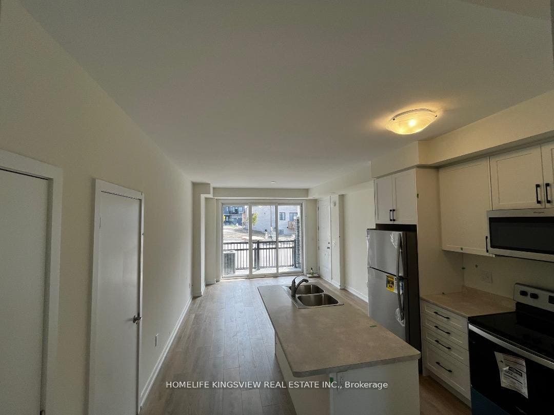 160 Densmore Road, #602, Cobourg, Northumberland ON K9A 0X8