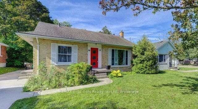 49 Dietz Avenue S, Waterloo, Waterloo ON N2L 2J8 49 Dietz Avenue S, Waterloo, Waterloo ON N2L 2J8
