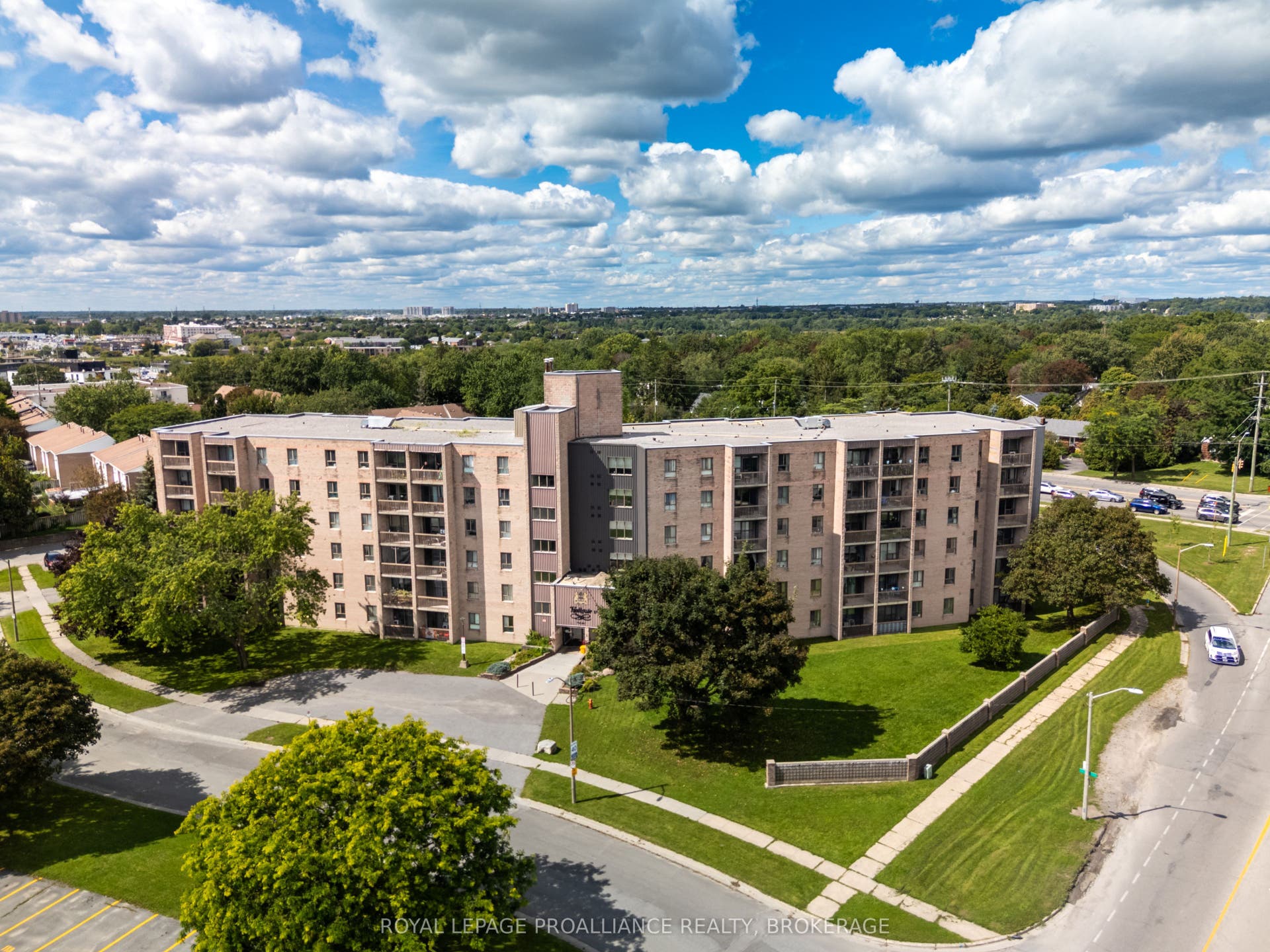 17 Eldon Hall Place, #112, Kingston, Frontenac ON K7M 7H5 17 Eldon Hall Place, #112, Kingston, Frontenac ON K7M 7H5