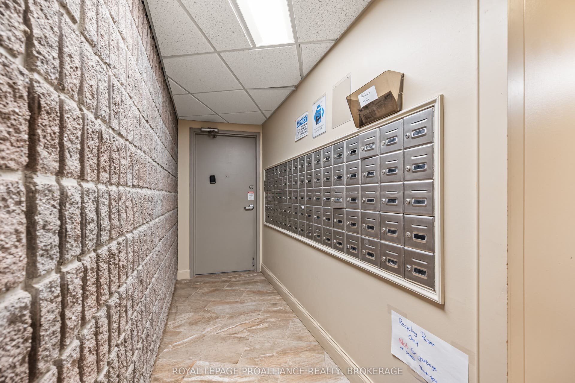 17 Eldon Hall Place, #112, Kingston, Frontenac ON K7M 7H5 17 Eldon Hall Place, #112, Kingston, Frontenac ON K7M 7H5