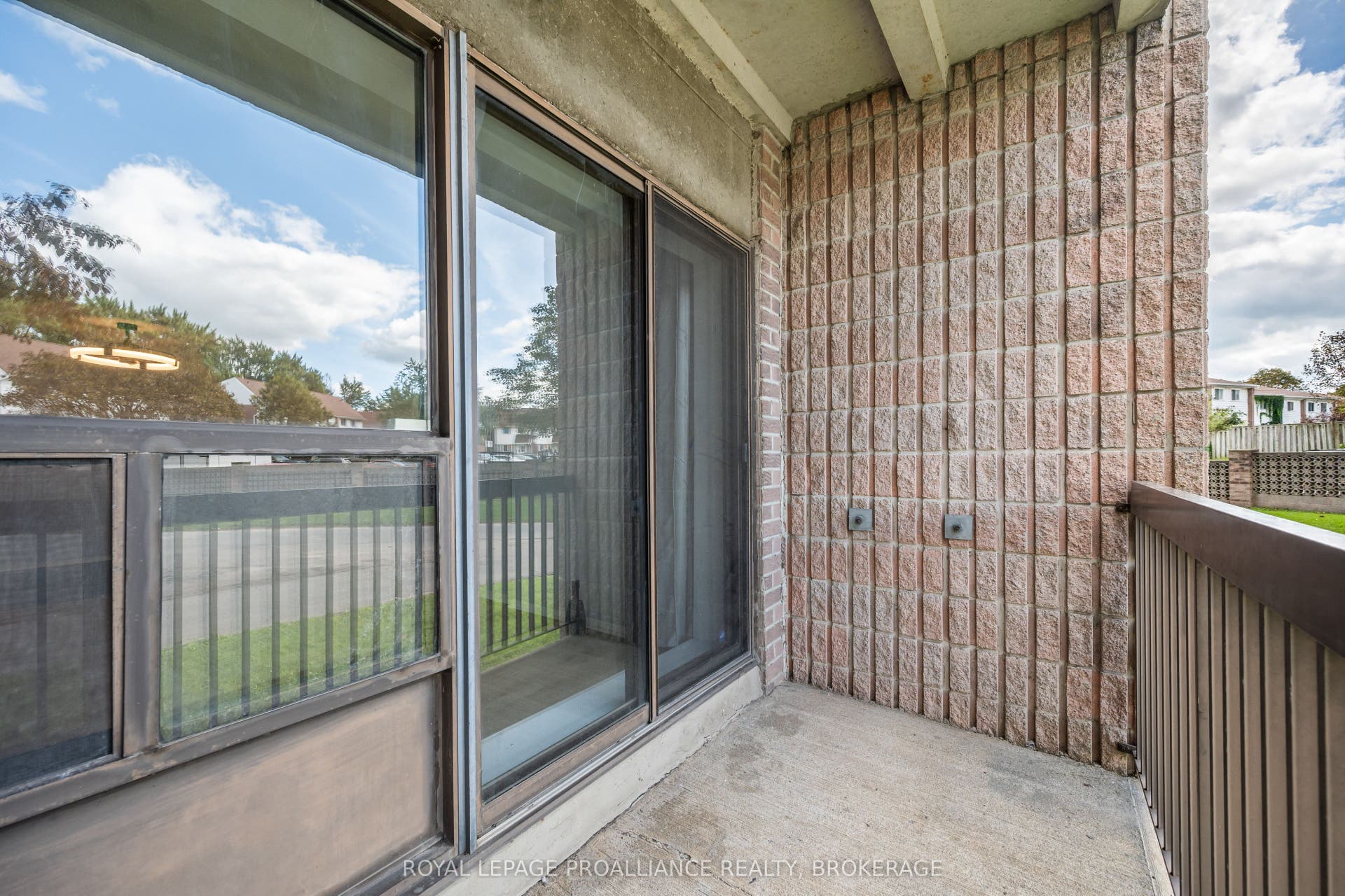 17 Eldon Hall Place, #112, Kingston, Frontenac ON K7M 7H5 17 Eldon Hall Place, #112, Kingston, Frontenac ON K7M 7H5