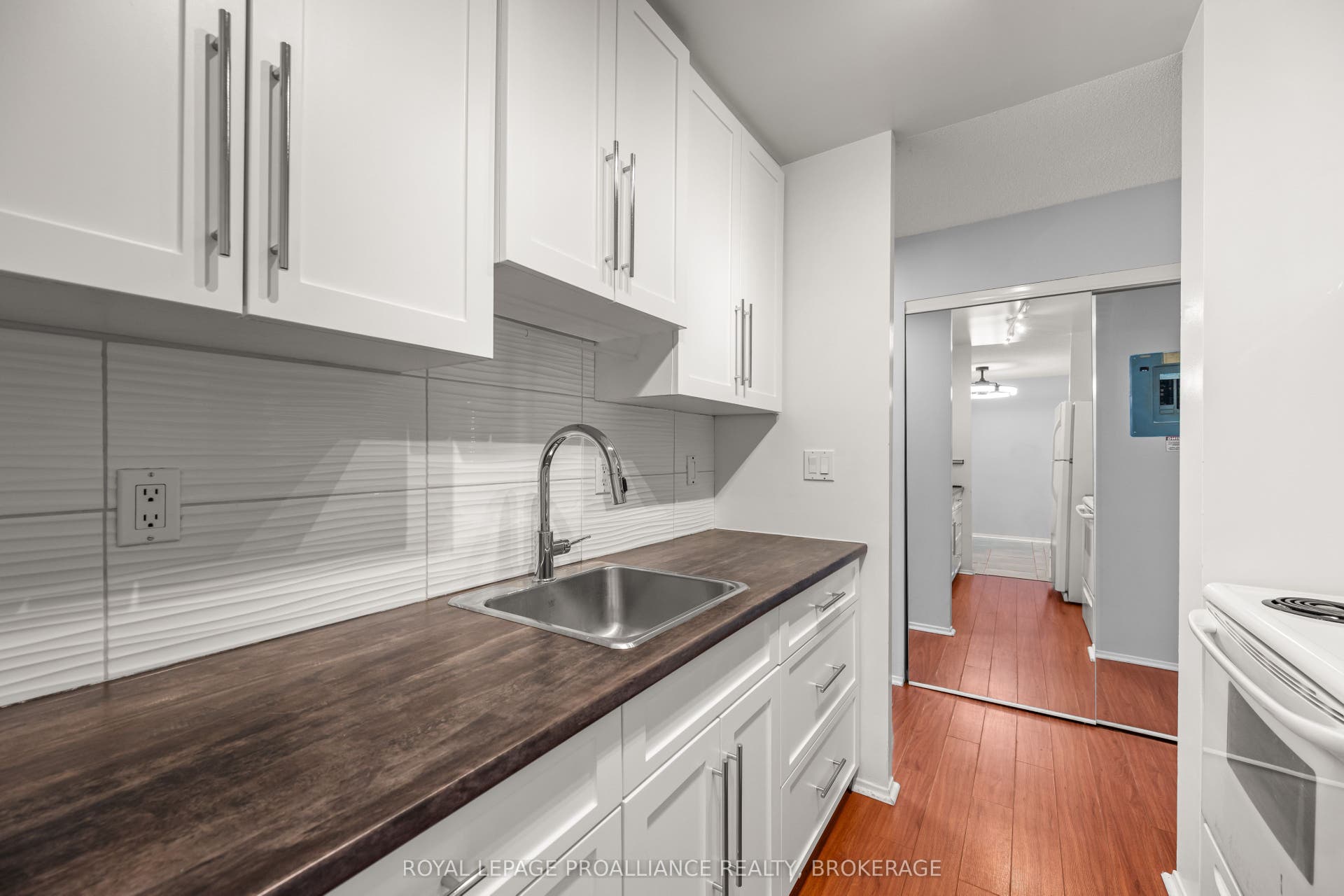 17 Eldon Hall Place, #112, Kingston, Frontenac ON K7M 7H5 17 Eldon Hall Place, #112, Kingston, Frontenac ON K7M 7H5