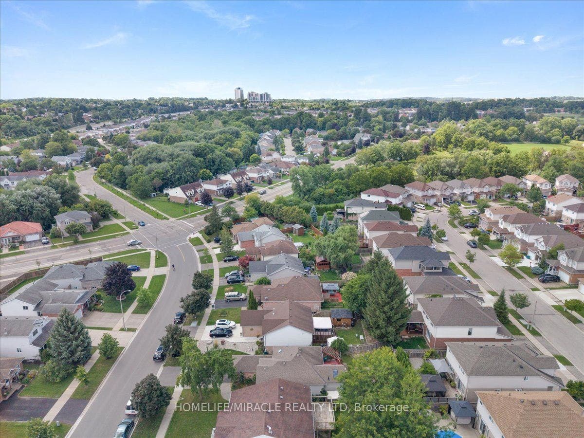 150 Bankside Drive, Kitchener, Waterloo ON N2N 3E4 150 Bankside Drive, Kitchener, Waterloo ON N2N 3E4