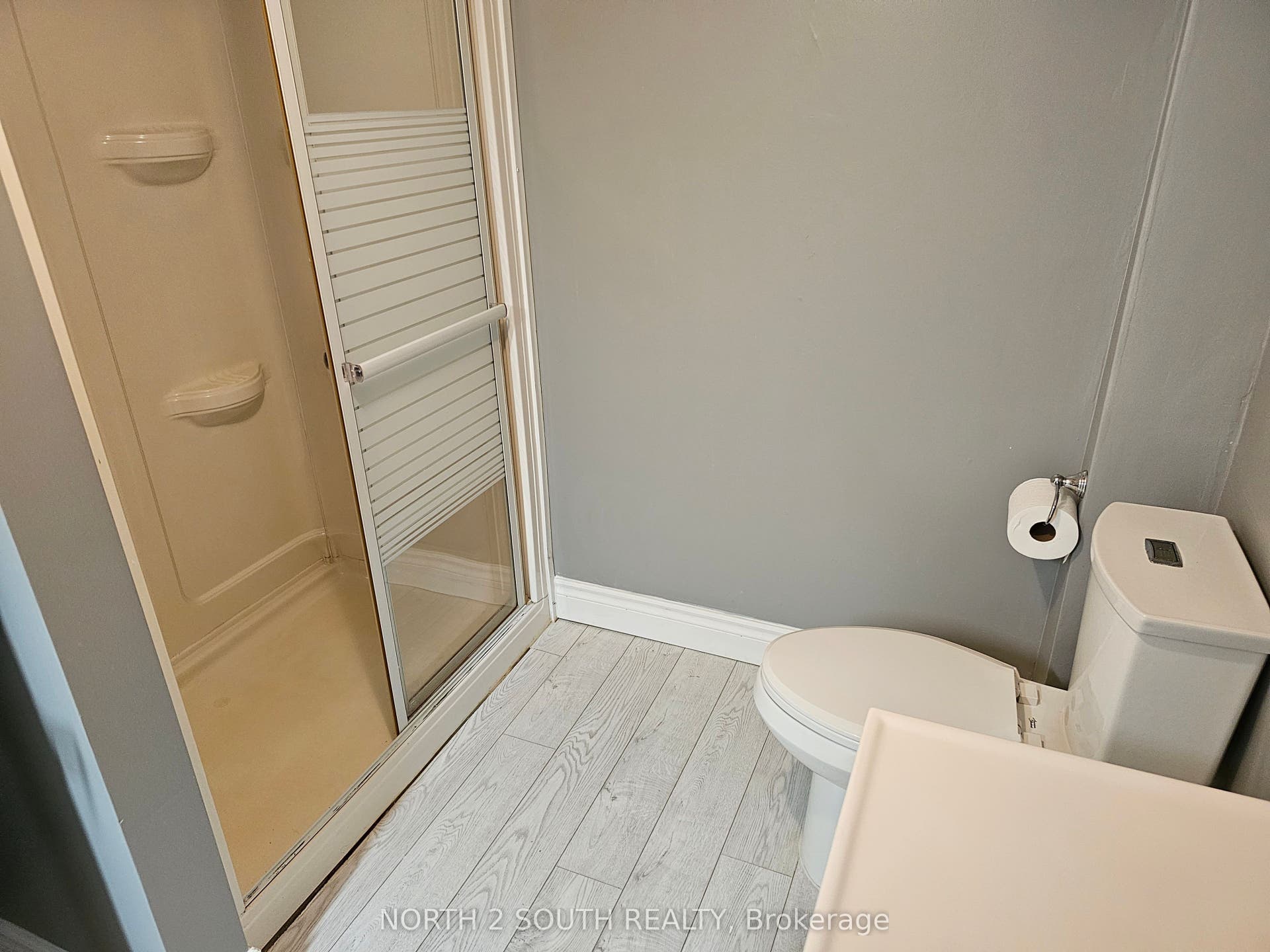 326 Erie Avenue, Brantford, Brantford ON N3S 2H8 326 Erie Avenue, Brantford, Brantford ON N3S 2H8