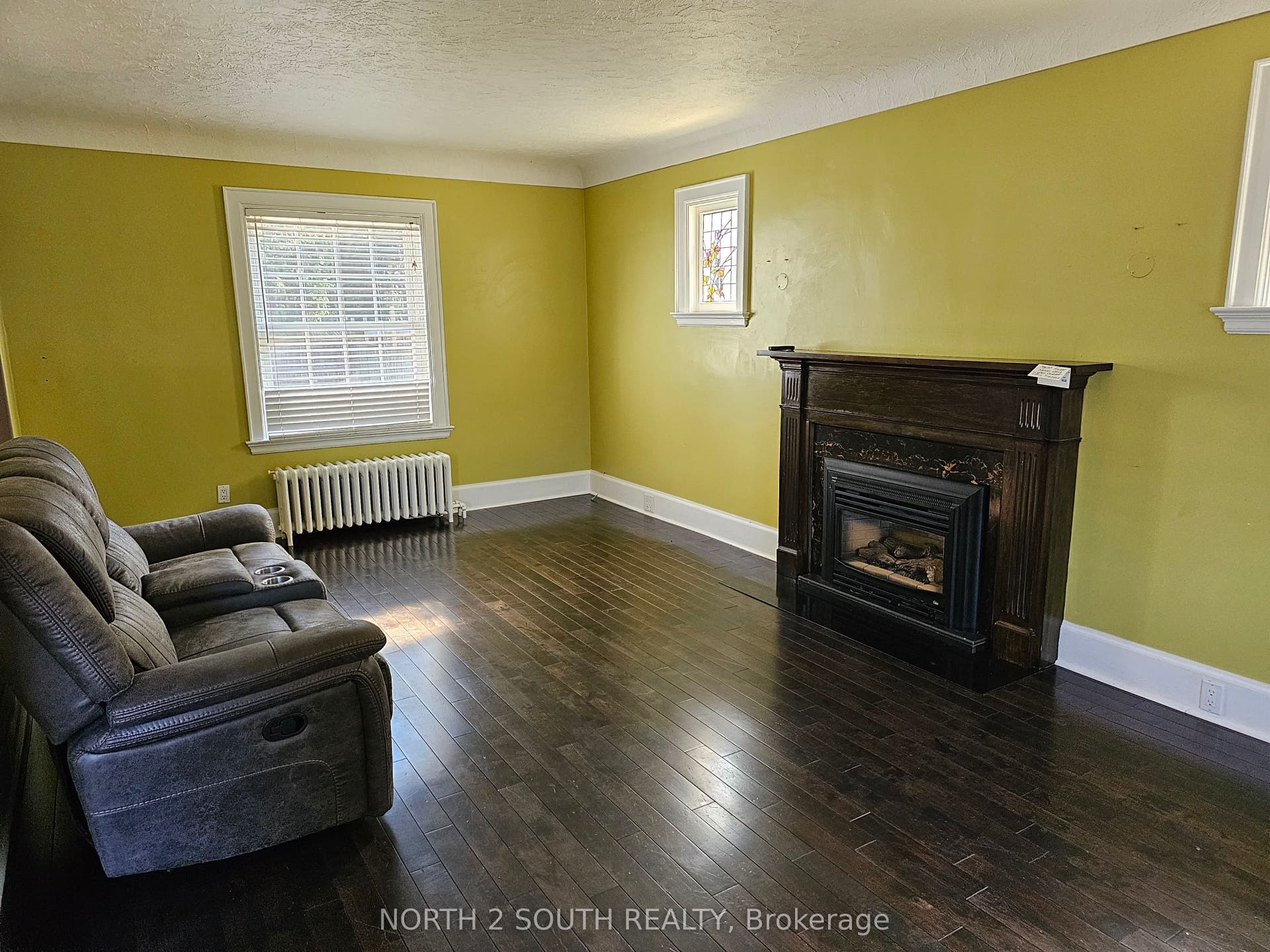 326 Erie Avenue, Brantford, Brantford ON N3S 2H8 326 Erie Avenue, Brantford, Brantford ON N3S 2H8