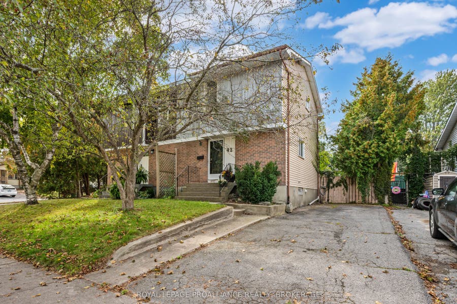 Property photo for 42 Wycliffe Crescent, Kingston, Frontenac ON