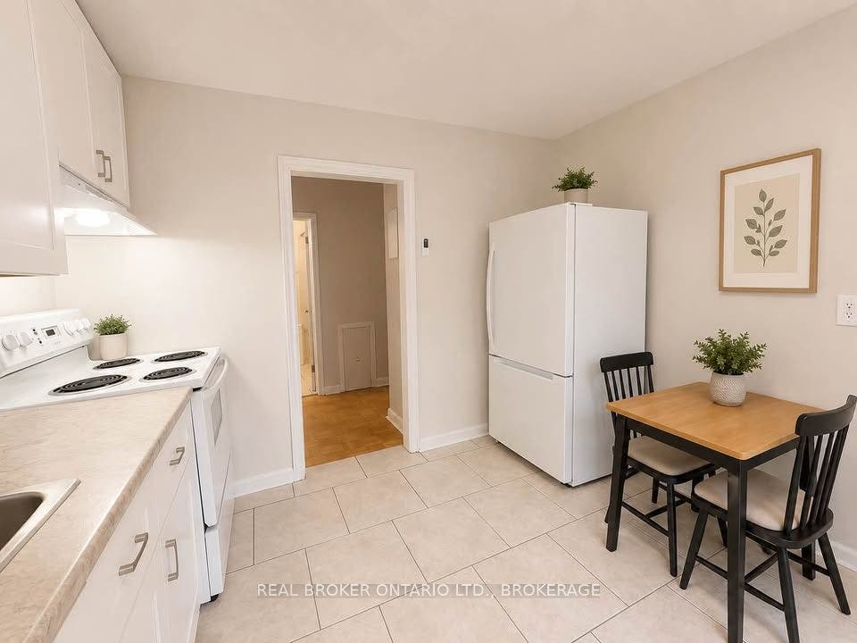 6-279 Helen St Helen Street, Kingston, Frontenac ON K7L 4P6 6-279 Helen St Helen Street, Kingston, Frontenac ON K7L 4P6