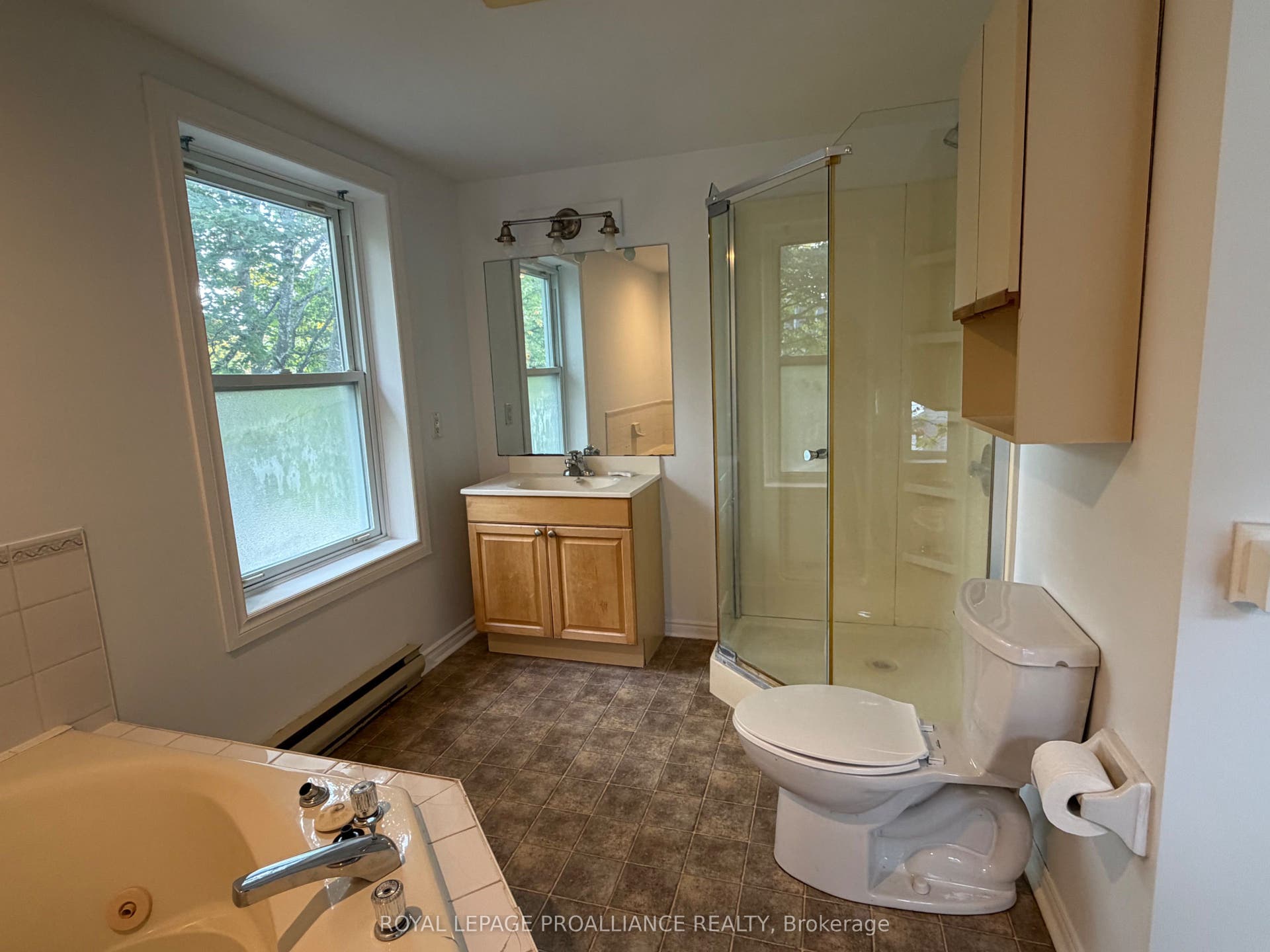 108 Buell Street, Brockville, Leeds And Grenville ON K6V 4Y6 108 Buell Street, Brockville, Leeds And Grenville ON K6V 4Y6