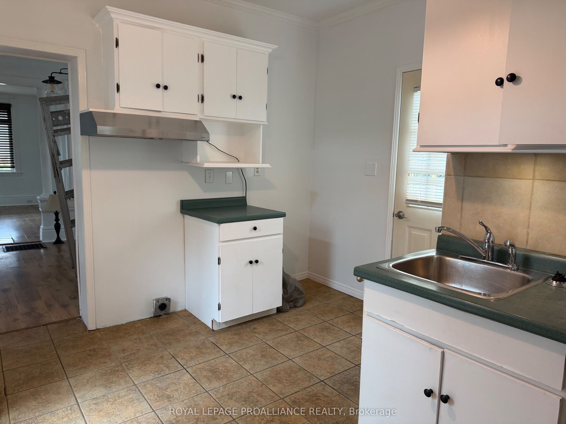 108 Buell Street, Brockville, Leeds And Grenville ON K6V 4Y6 108 Buell Street, Brockville, Leeds And Grenville ON K6V 4Y6