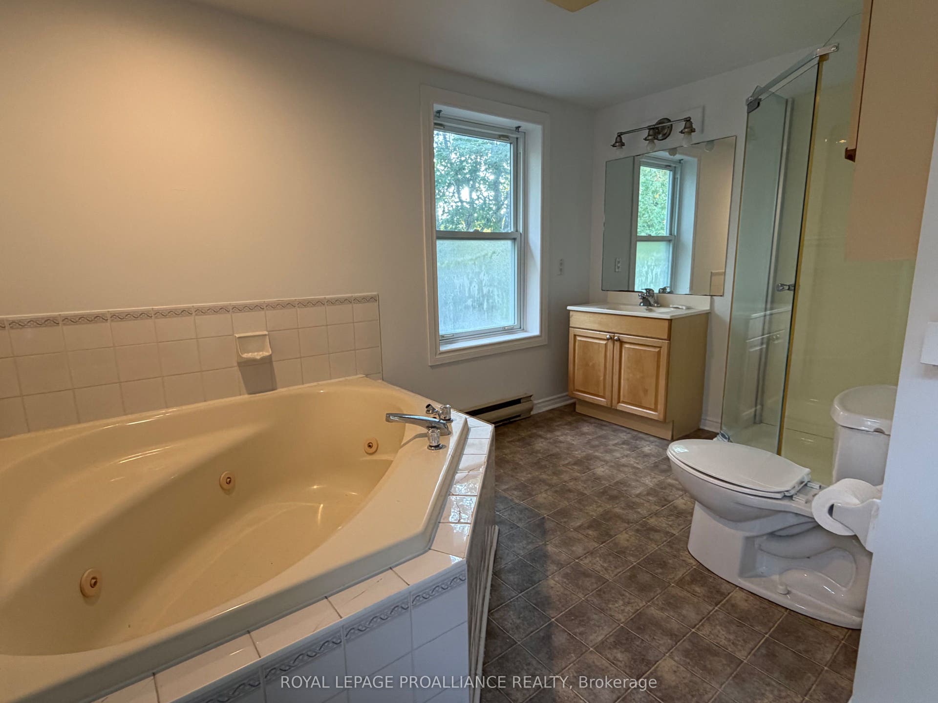 108 Buell Street, Brockville, Leeds And Grenville ON K6V 4Y6 108 Buell Street, Brockville, Leeds And Grenville ON K6V 4Y6