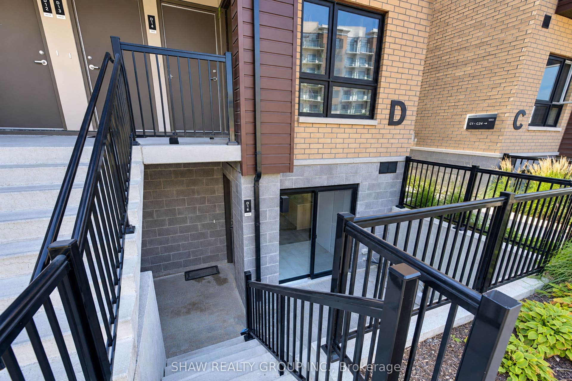 10 Palace Street, #D16, Kitchener, Waterloo ON N2E 0J3 10 Palace Street, #D16, Kitchener, Waterloo ON N2E 0J3