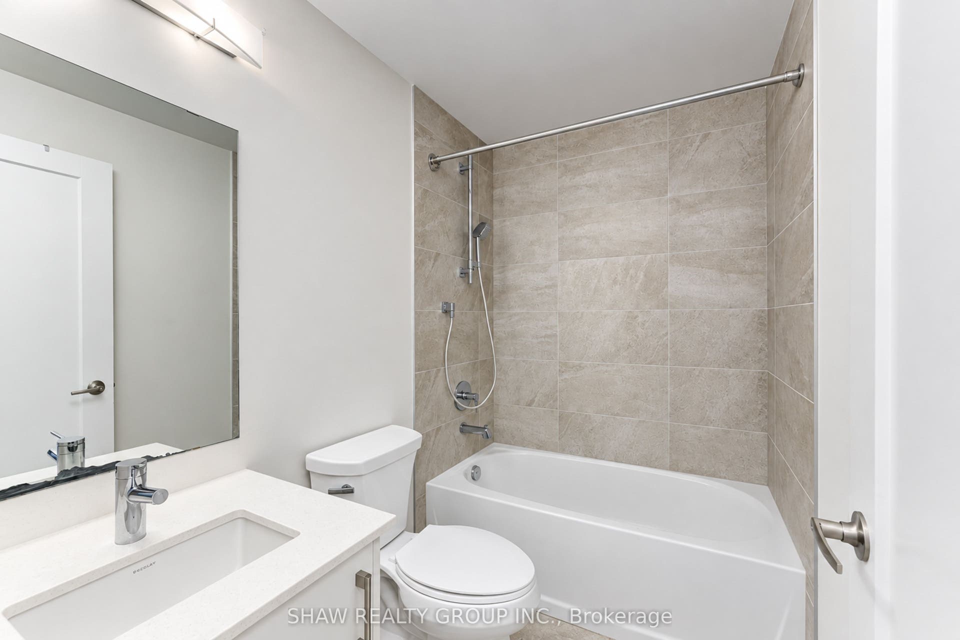 10 Palace Street, #D16, Kitchener, Waterloo ON N2E 0J3 10 Palace Street, #D16, Kitchener, Waterloo ON N2E 0J3