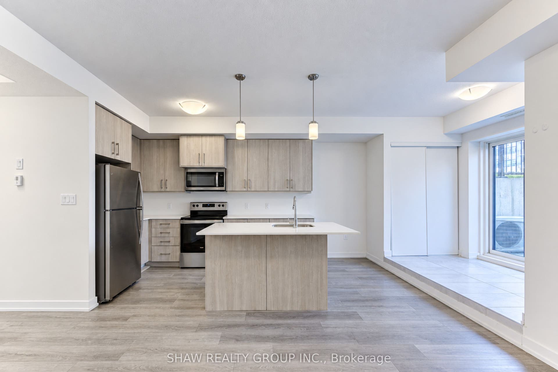 10 Palace Street, #D16, Kitchener, Waterloo ON N2E 0J3 10 Palace Street, #D16, Kitchener, Waterloo ON N2E 0J3