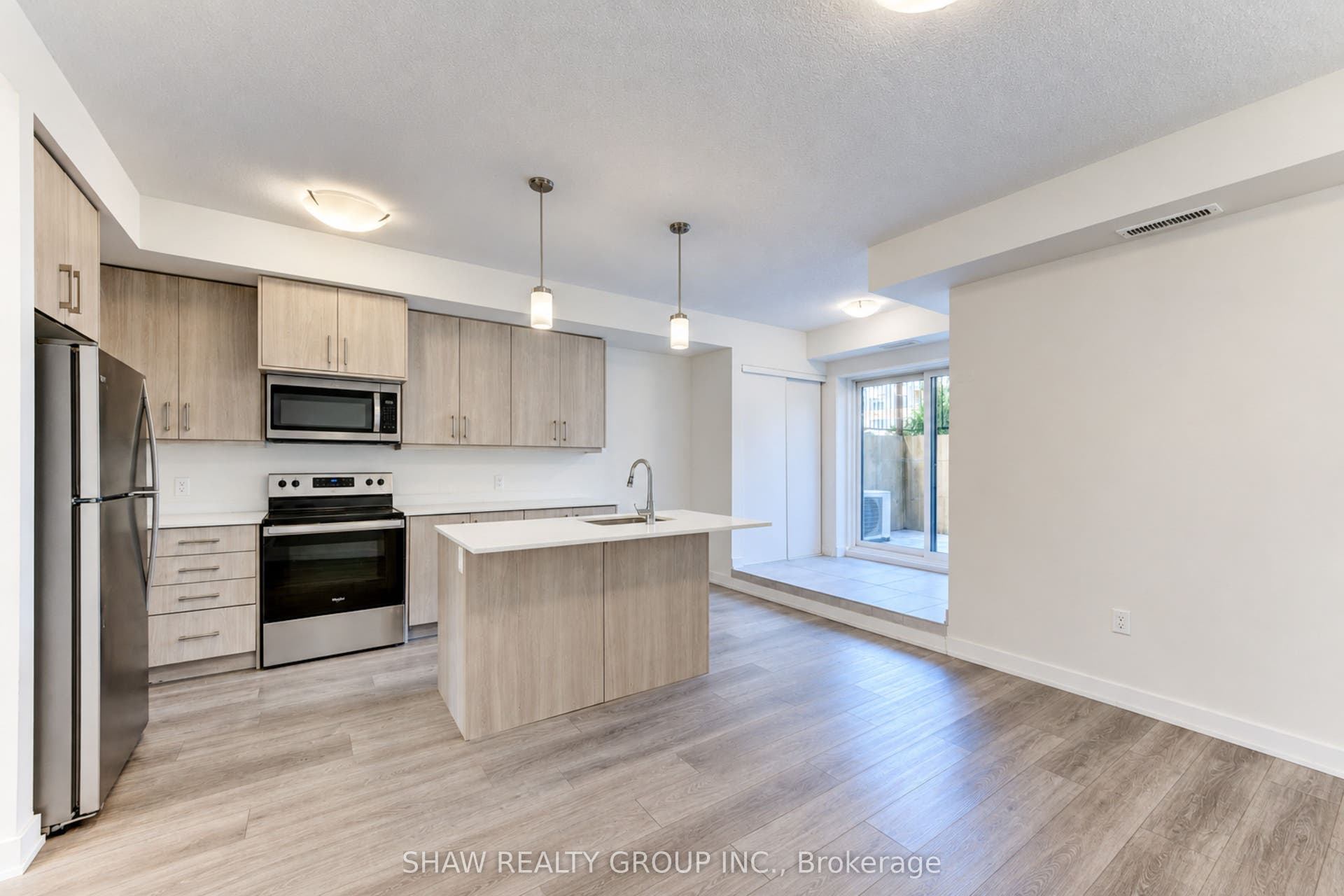 10 Palace Street, #D16, Kitchener, Waterloo ON N2E 0J3 10 Palace Street, #D16, Kitchener, Waterloo ON N2E 0J3
